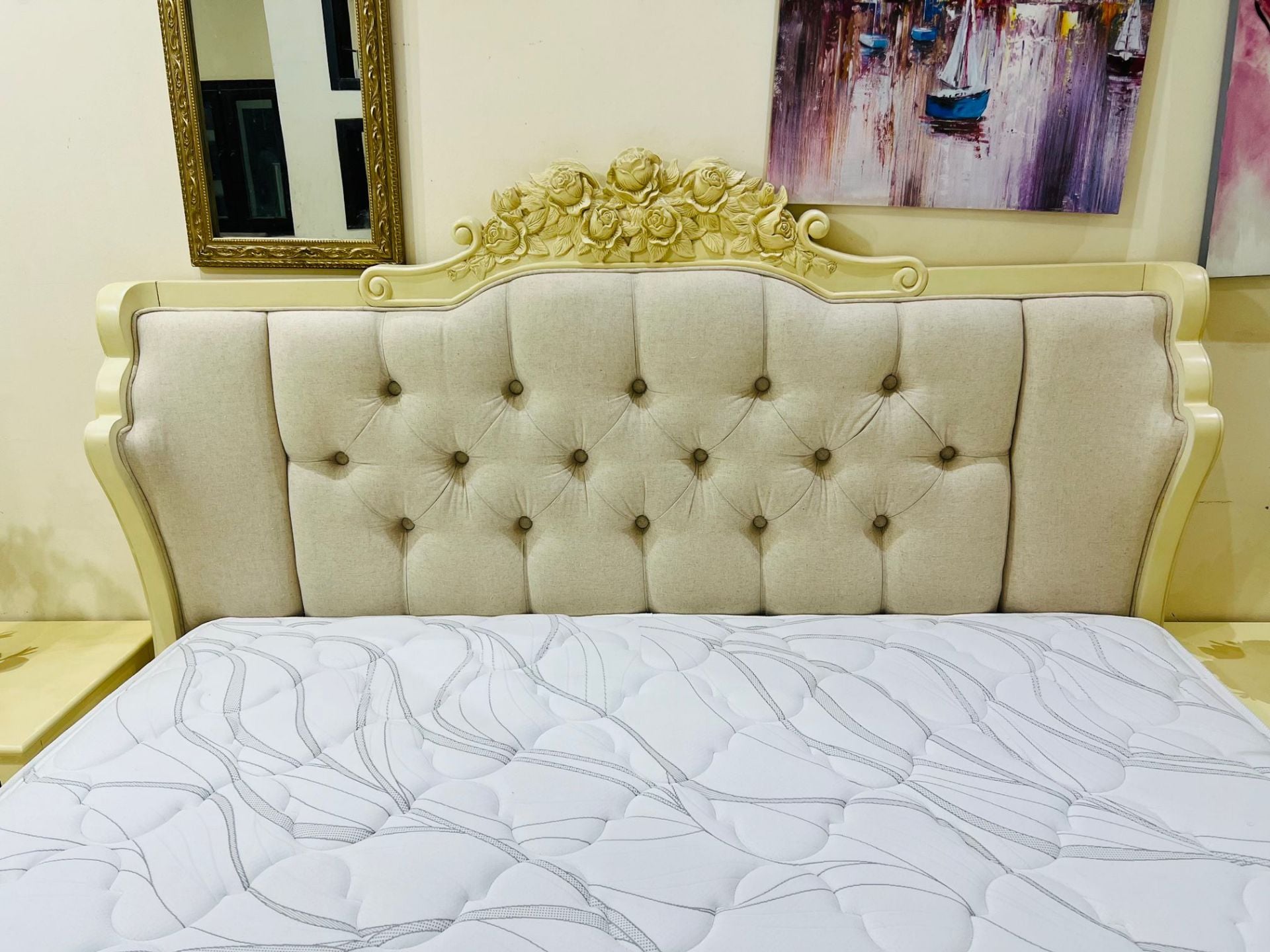 Luxurious bedroom set for sale  - Image 9