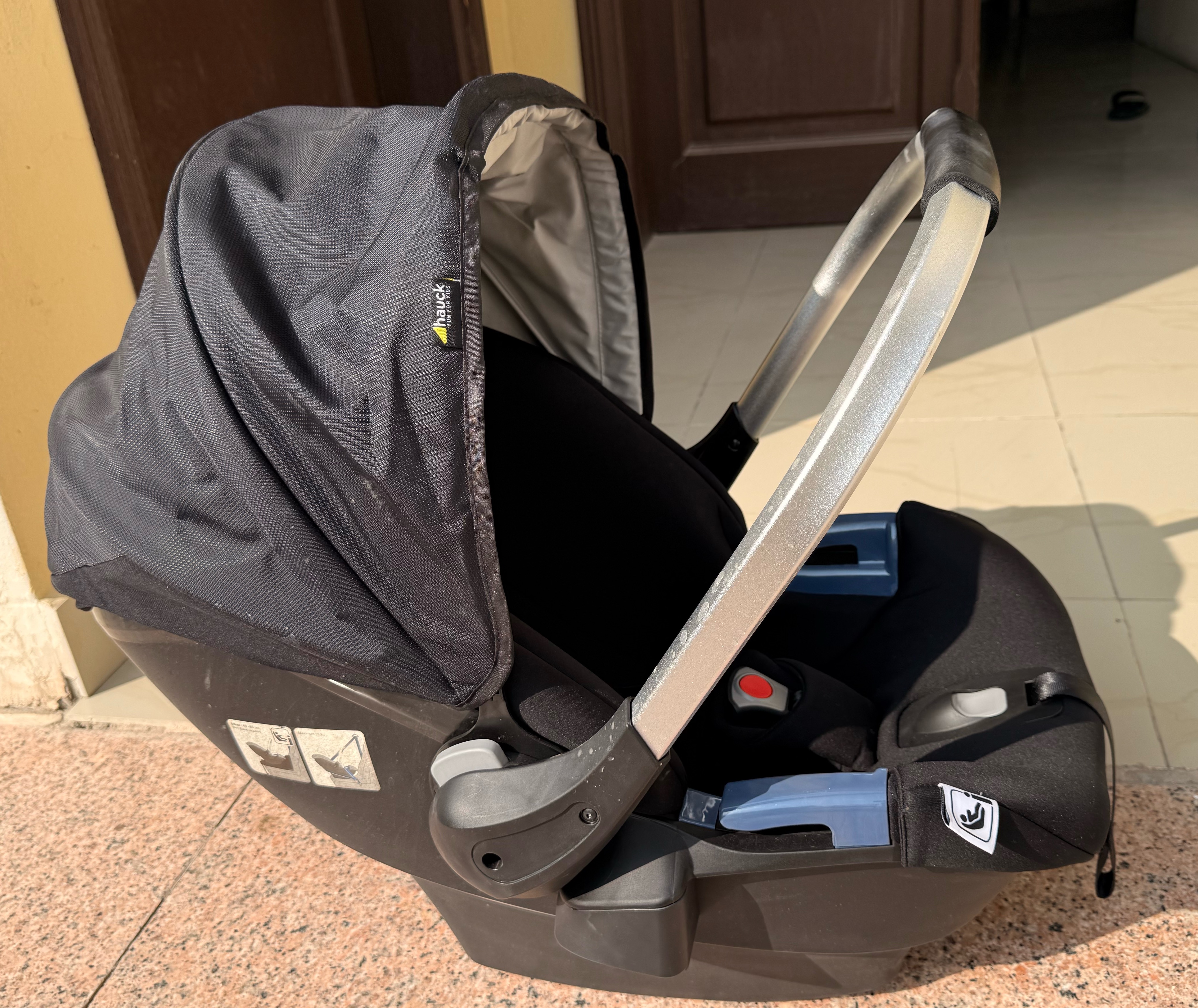 CAR SEAT- NEVER USED - Image 3