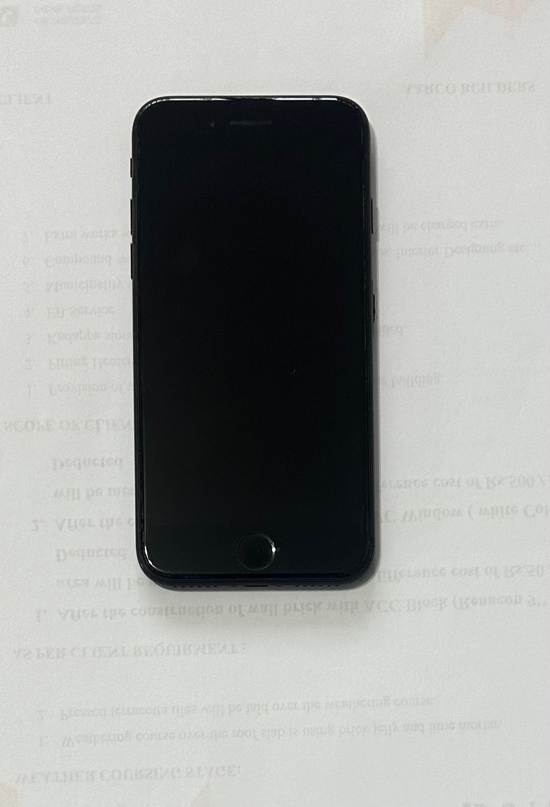 Iphone 7 32 GB in good condition for sale - Image 4