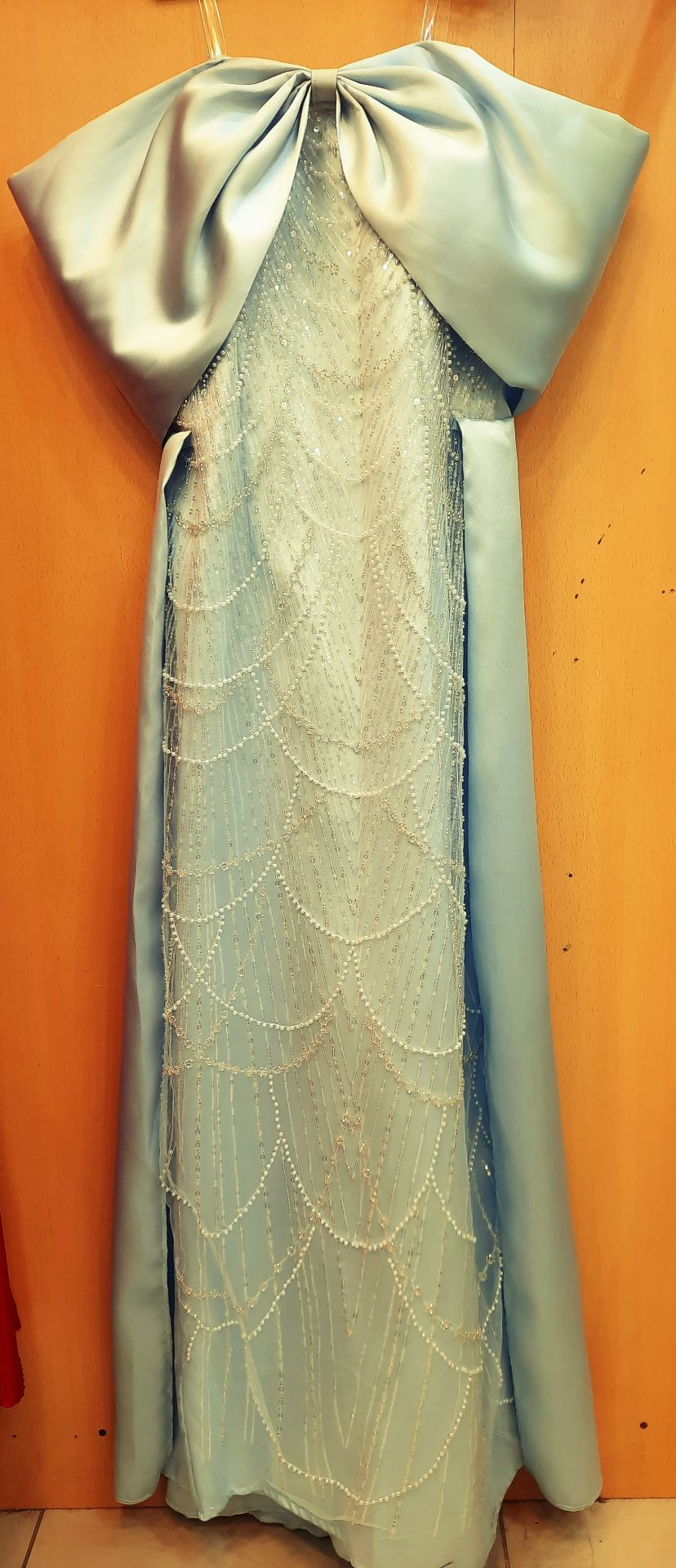 Luxury wedding dress - Image 1