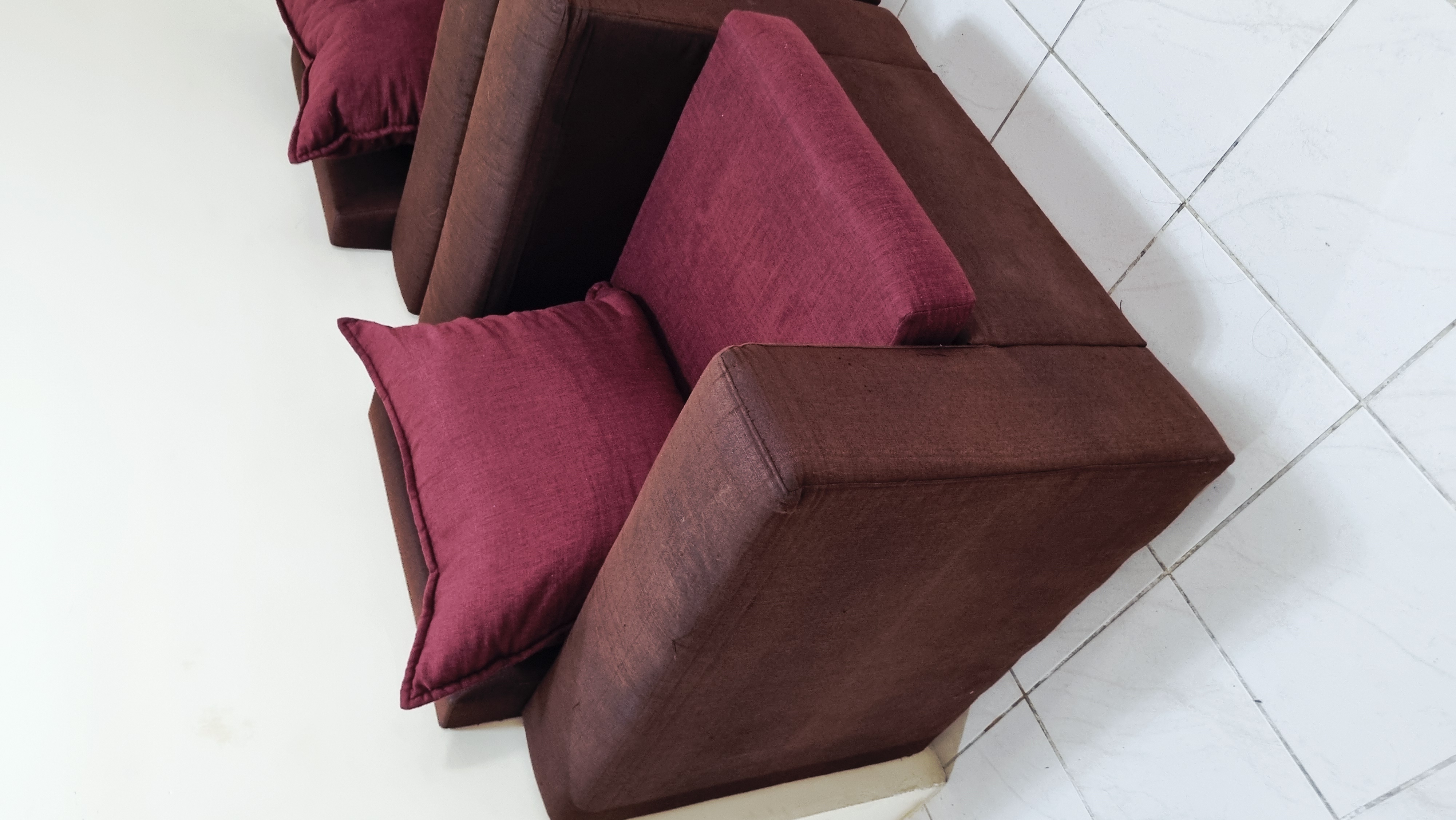 3 set Sofa [Perfect Condition] - Image 2