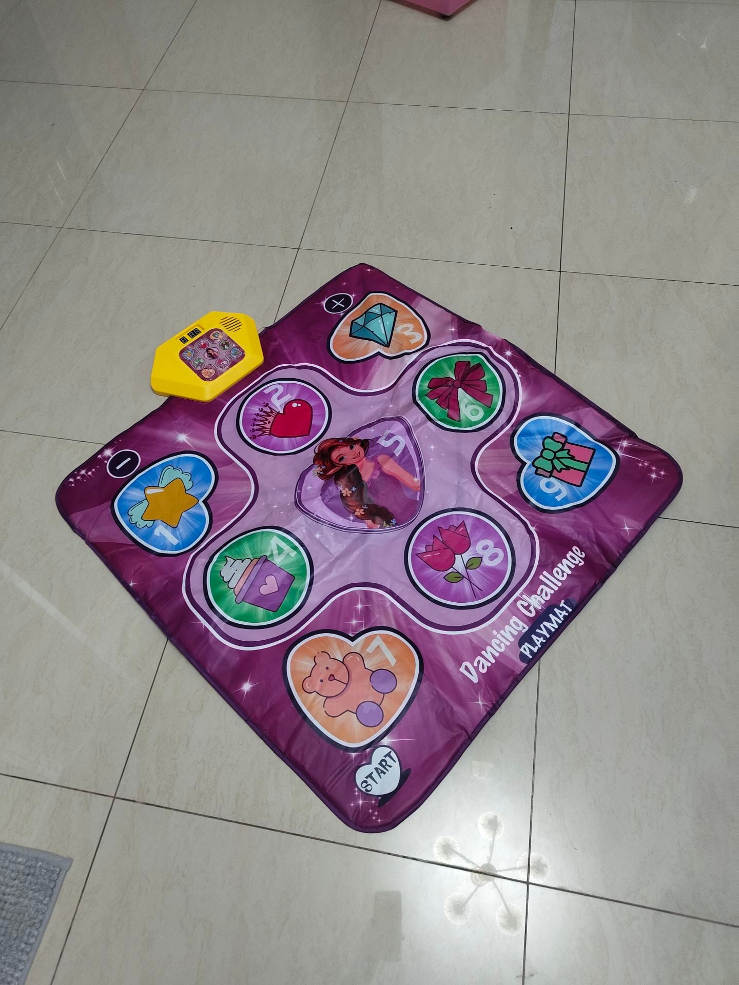Dancing challenge playmat - Image 1