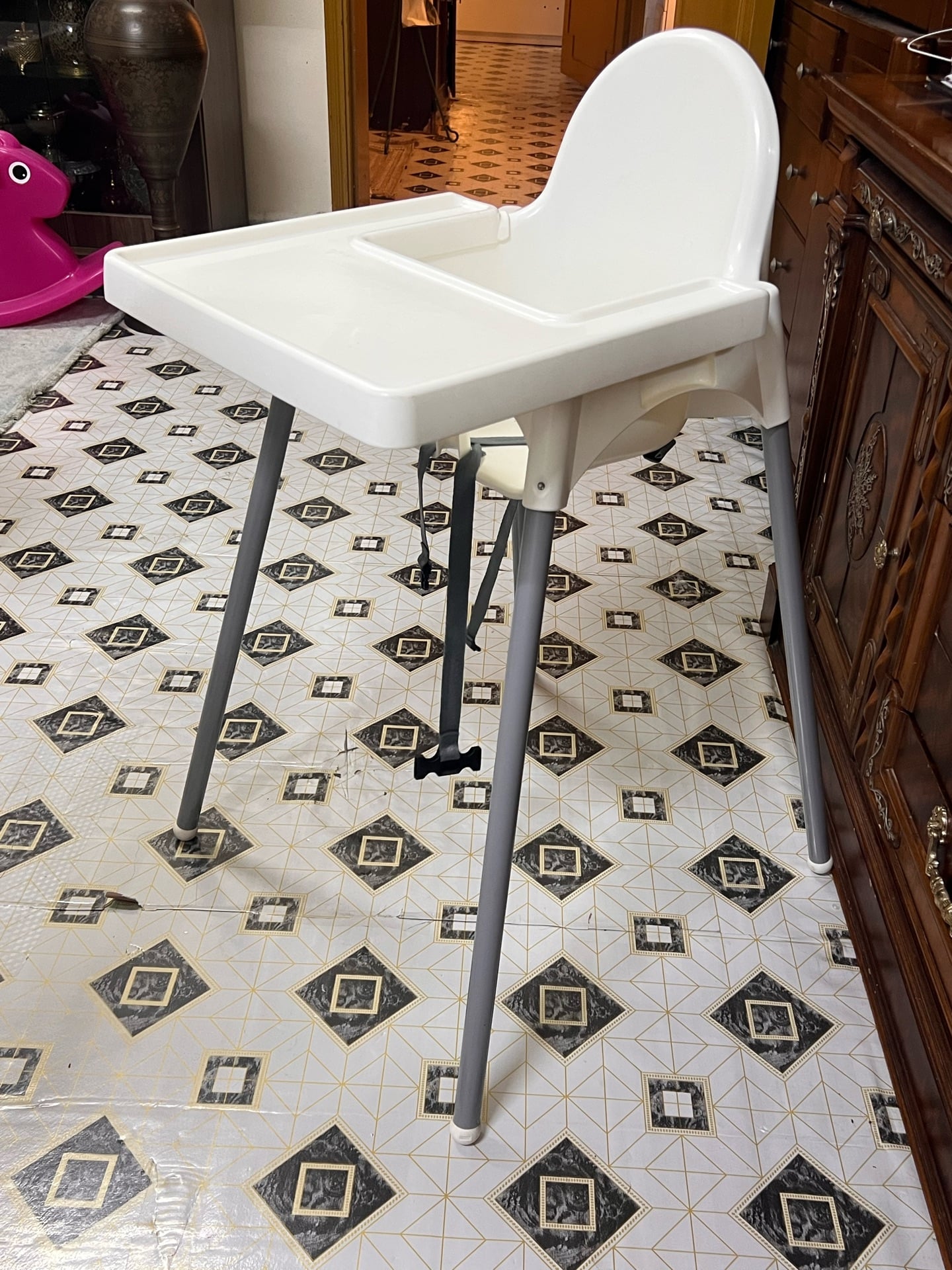 Baby food table and potty training chair  - Image 10
