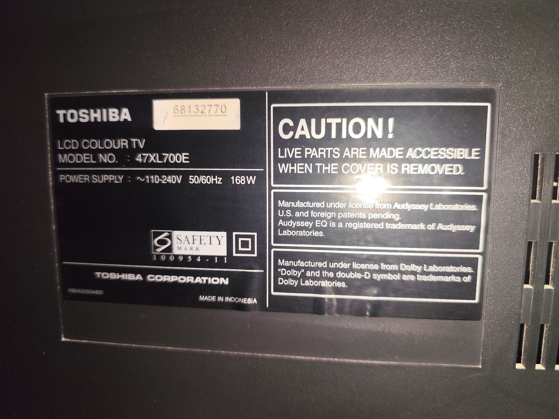 TOSHIBA 47XL700E SCREEN ISSUE - Image 2