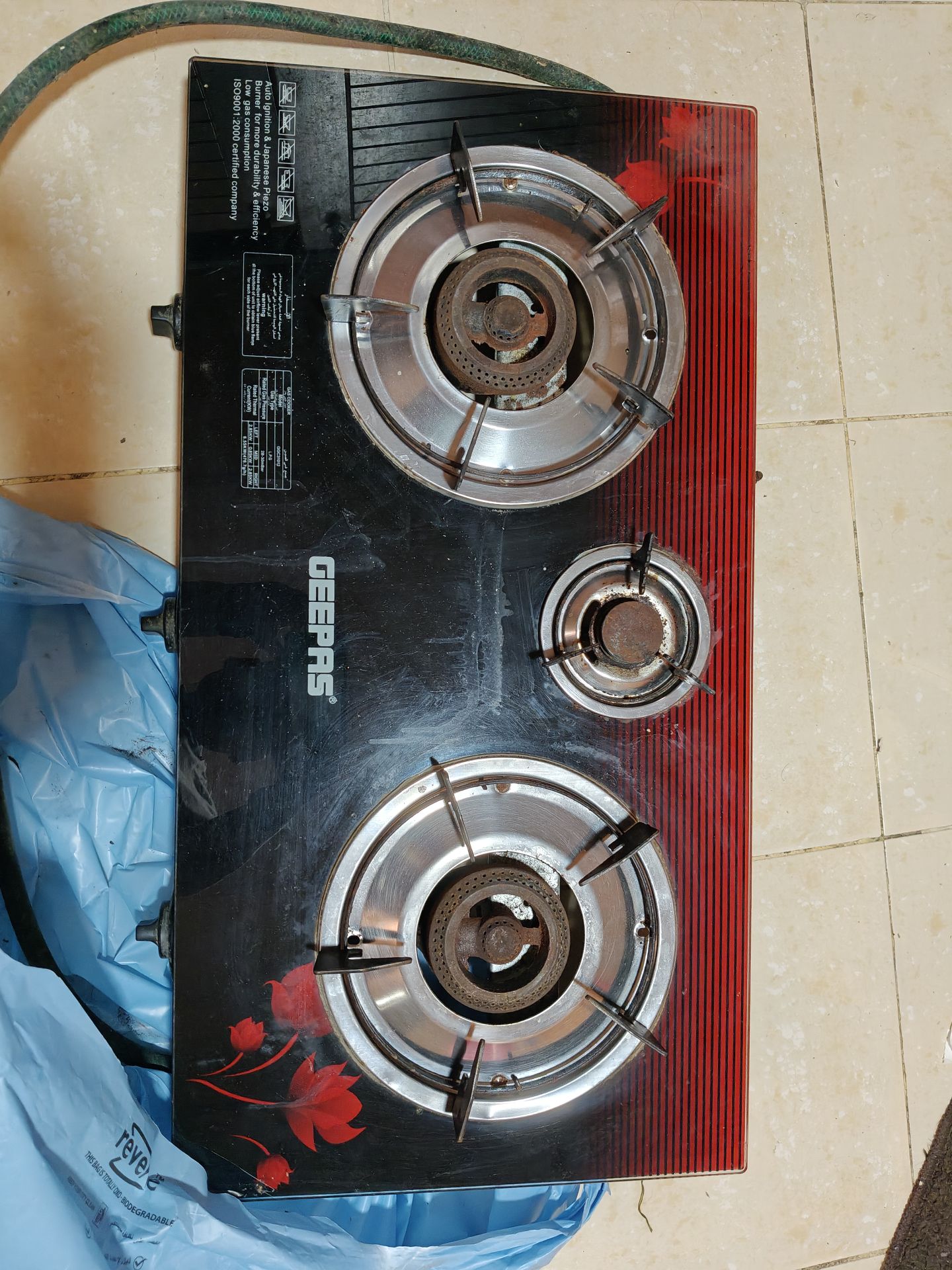 Geepas Gas stove, 2 big (12 kg)cylinder+ regulator & kitchen items+ IKEA table - Image 3