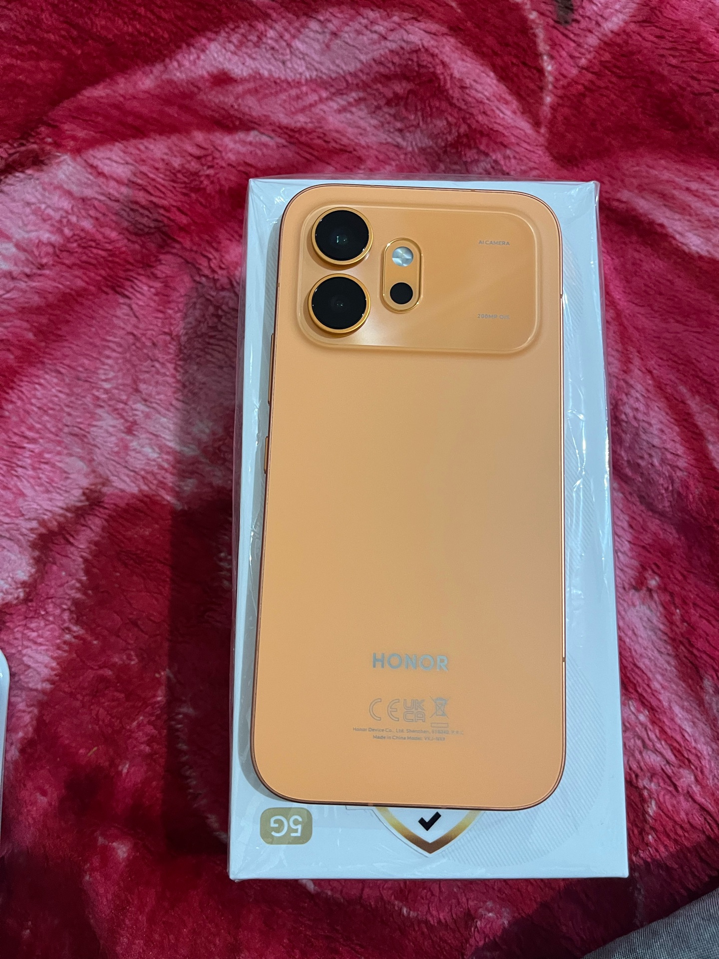Honor 600 orange - Image 1