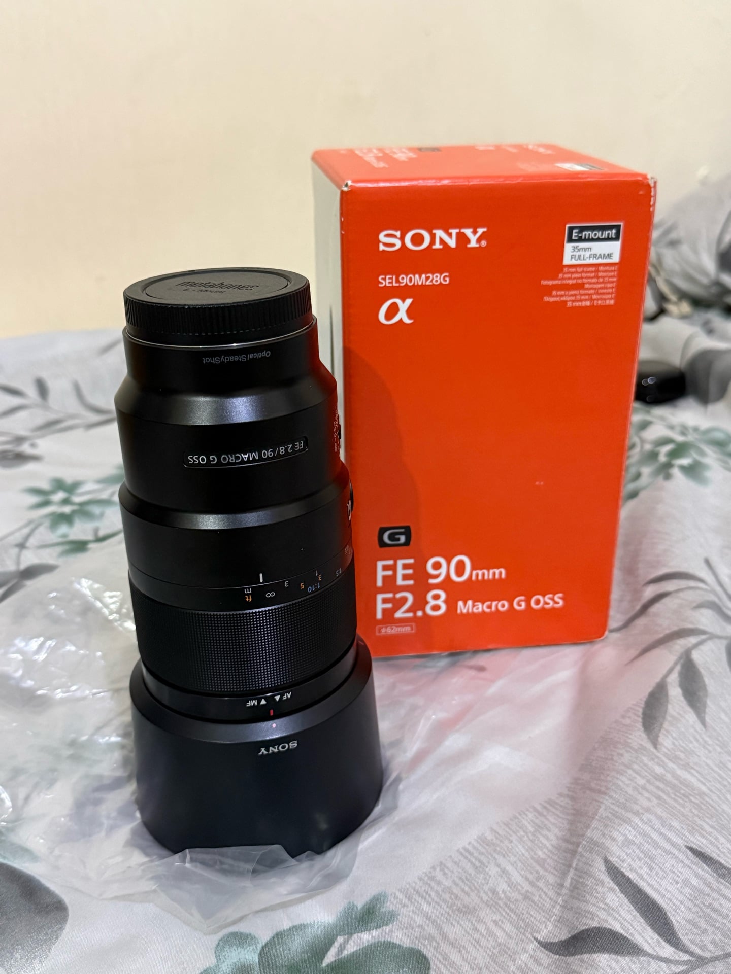 90mm f2.8 macro G lens - Image 1