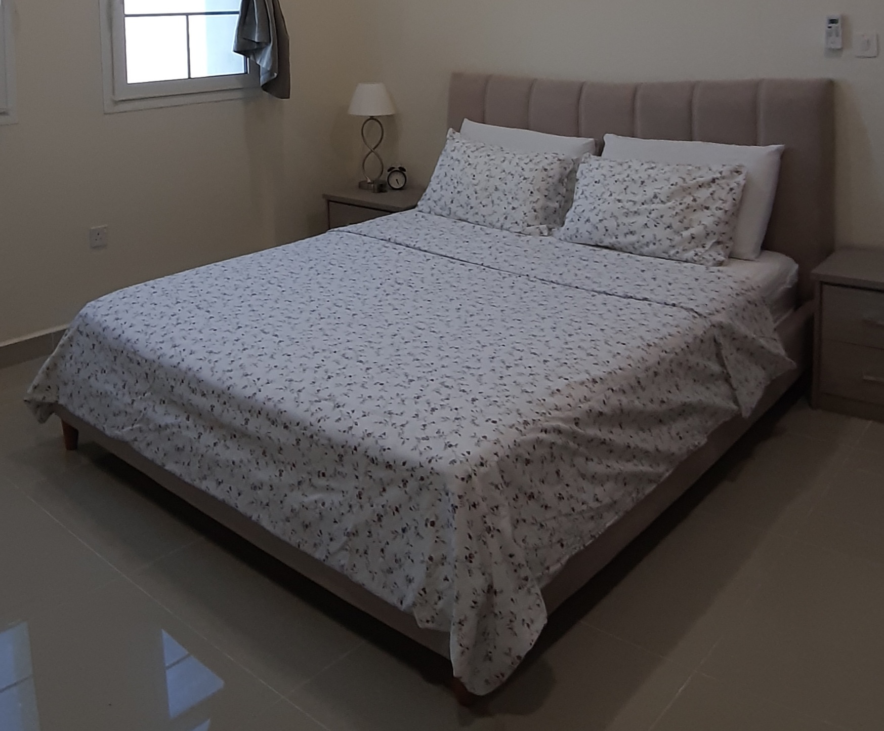 Morning sale - Image 1