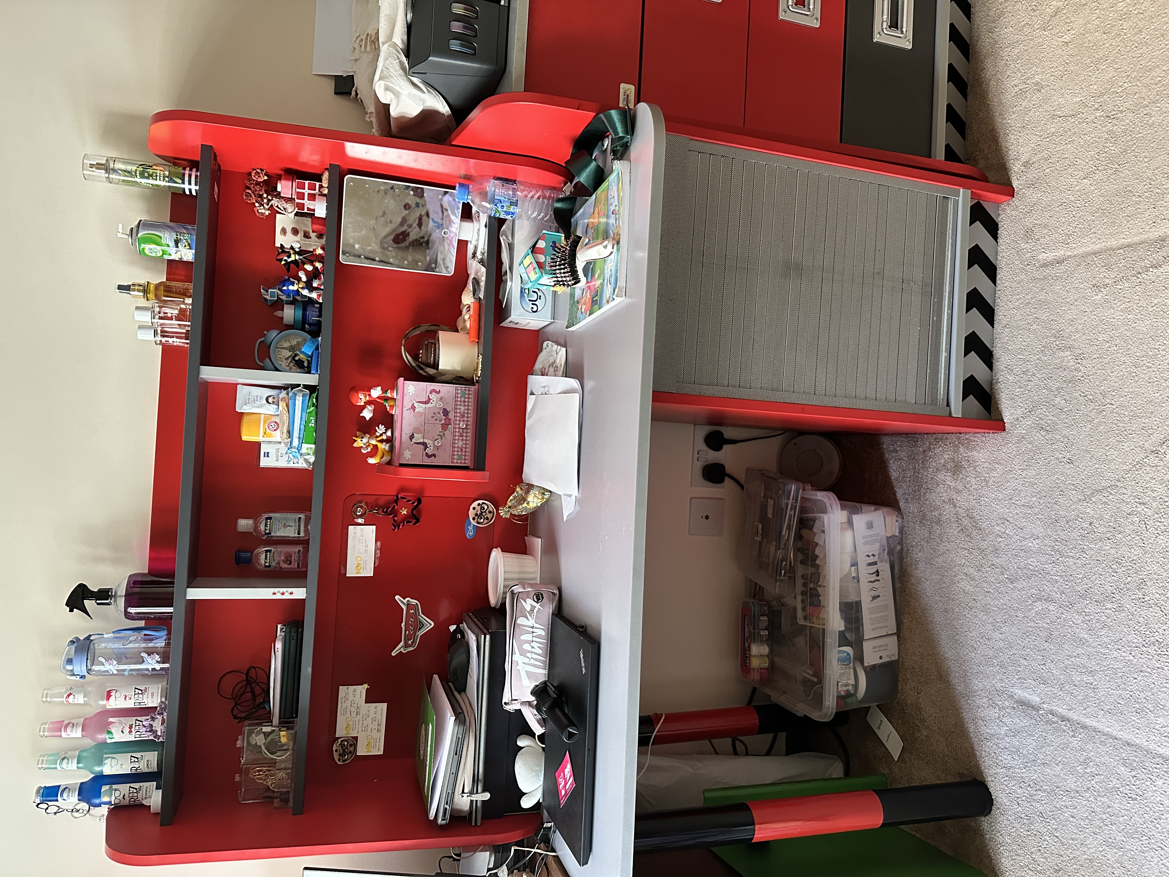 Study table - Image 1