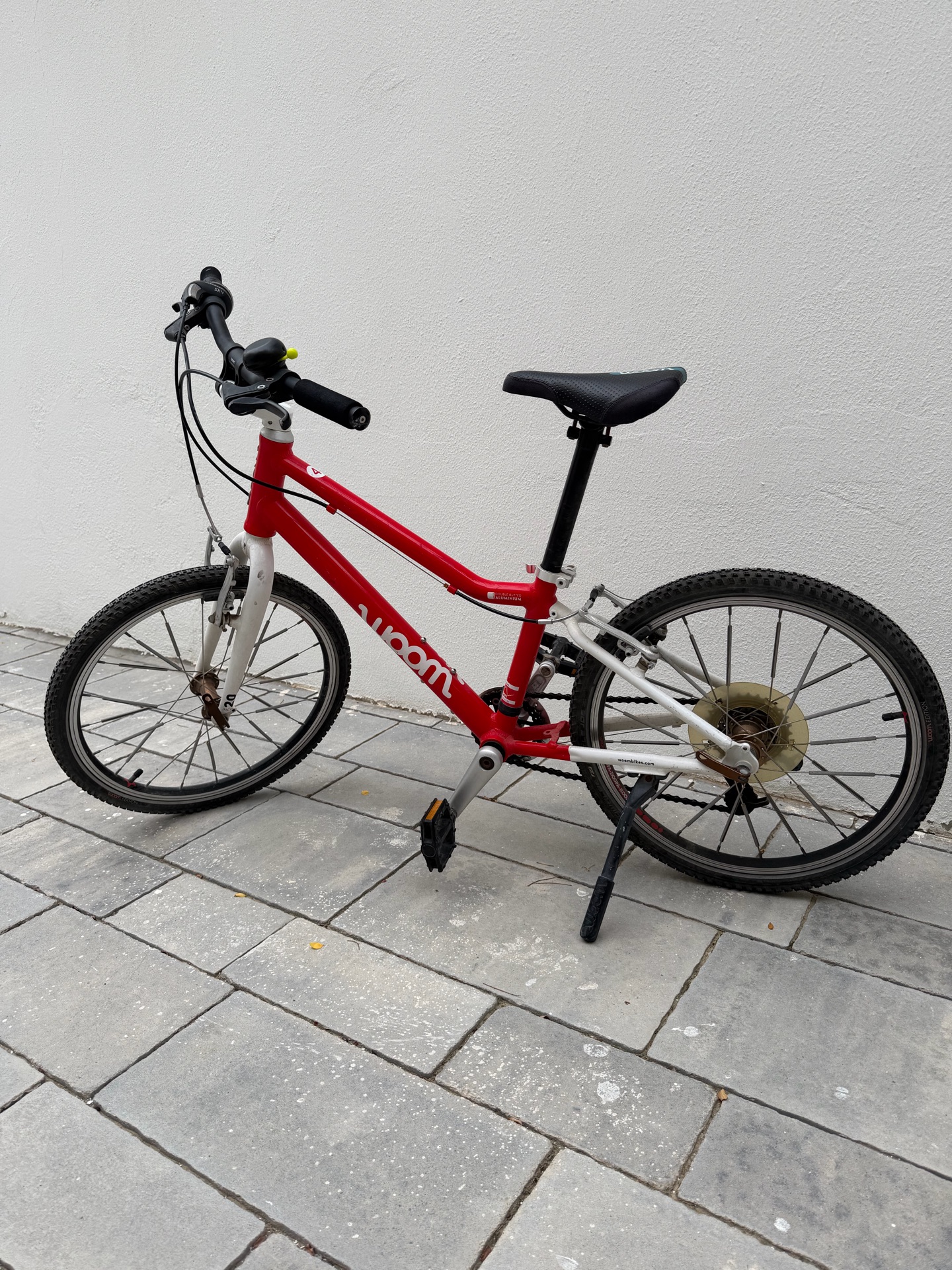 Whoom Bike size 4 - Image 1