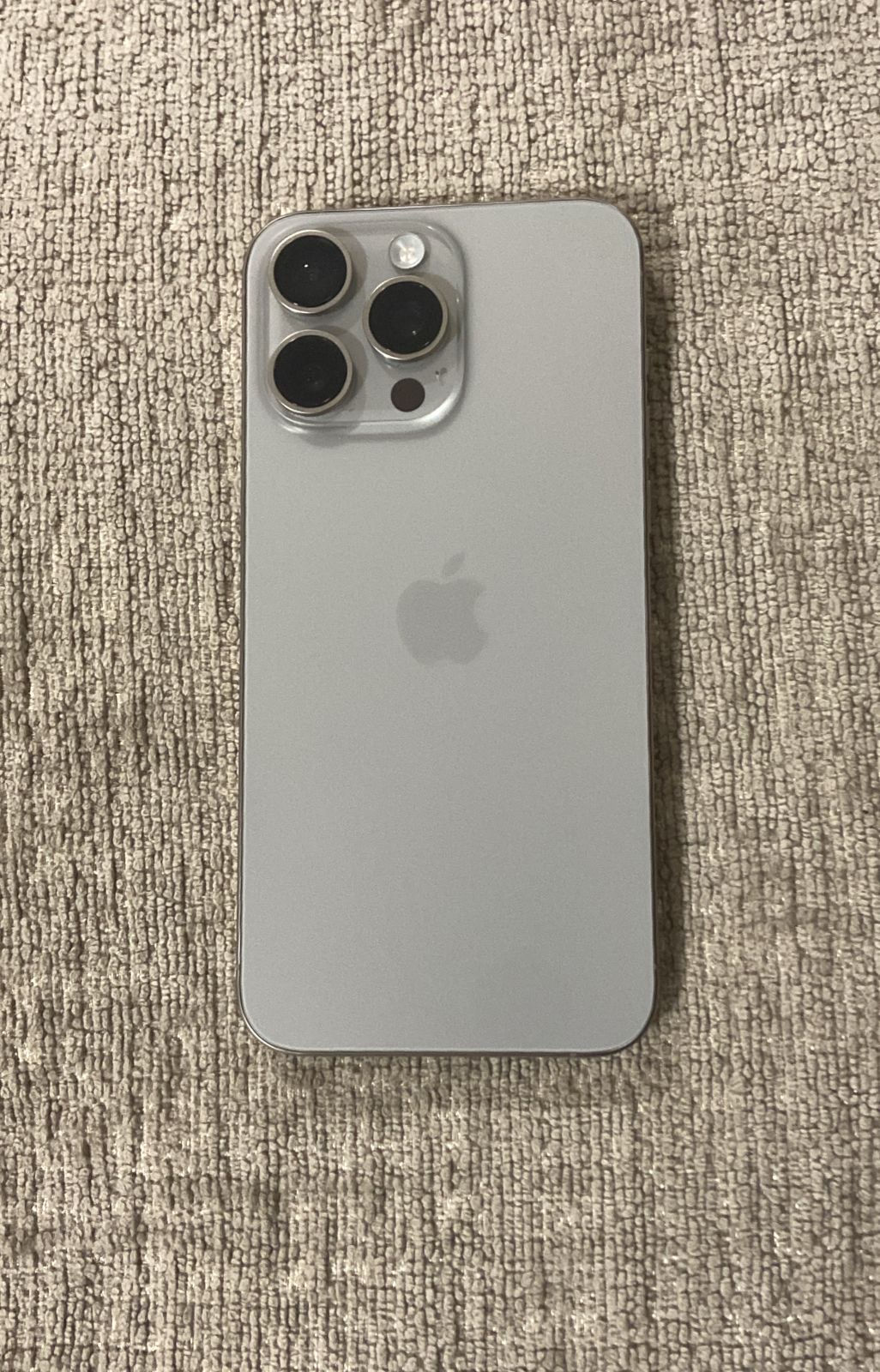 iPhone 15 Pro Max - Image 3