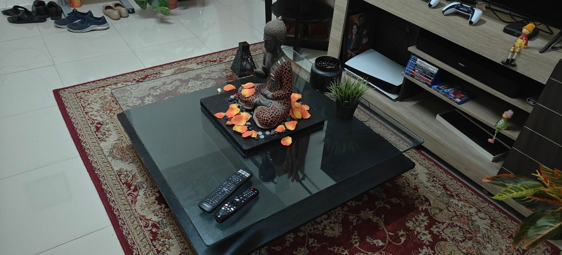 Living room centre showpiece table - Image 2