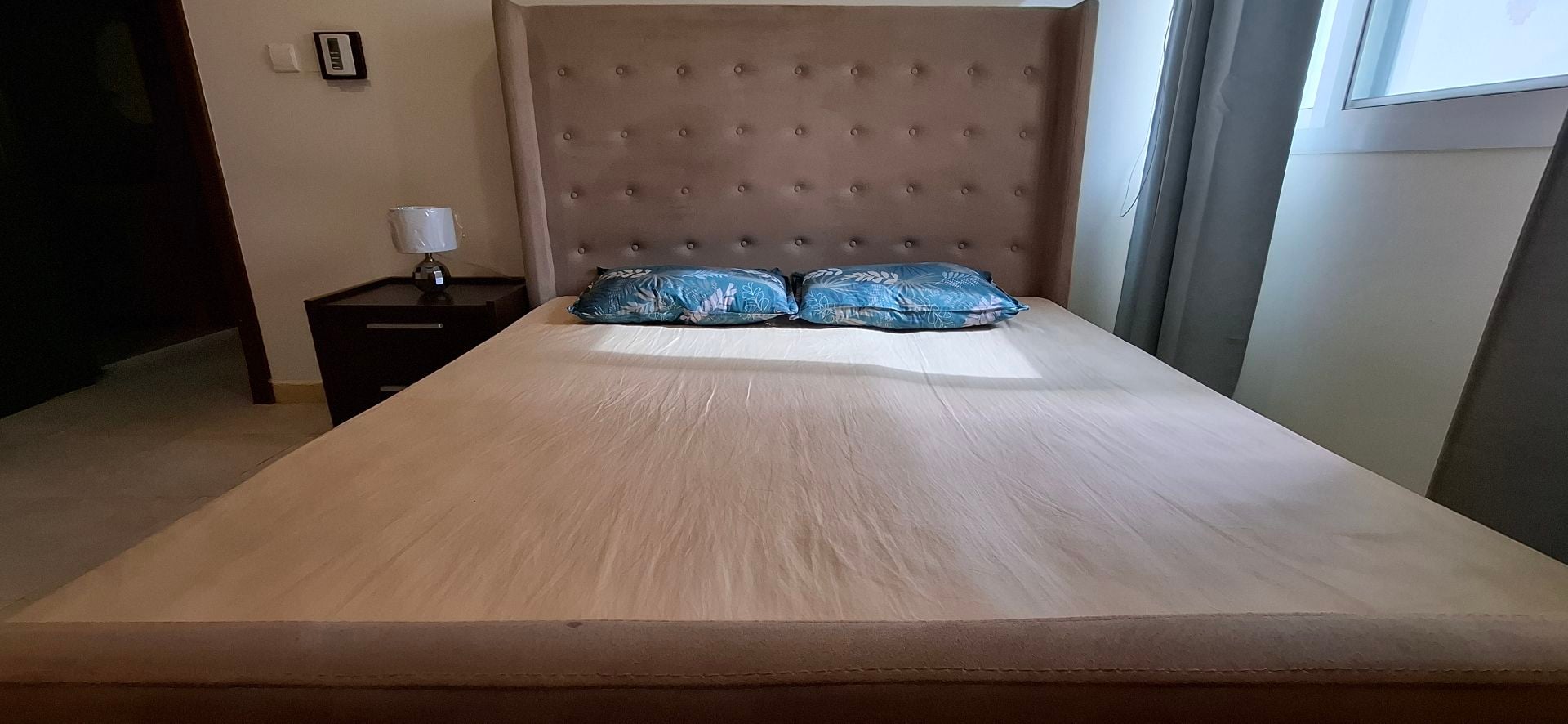 🔥 URGENT SALE – King Bed + FREE Mattress! - Image 3