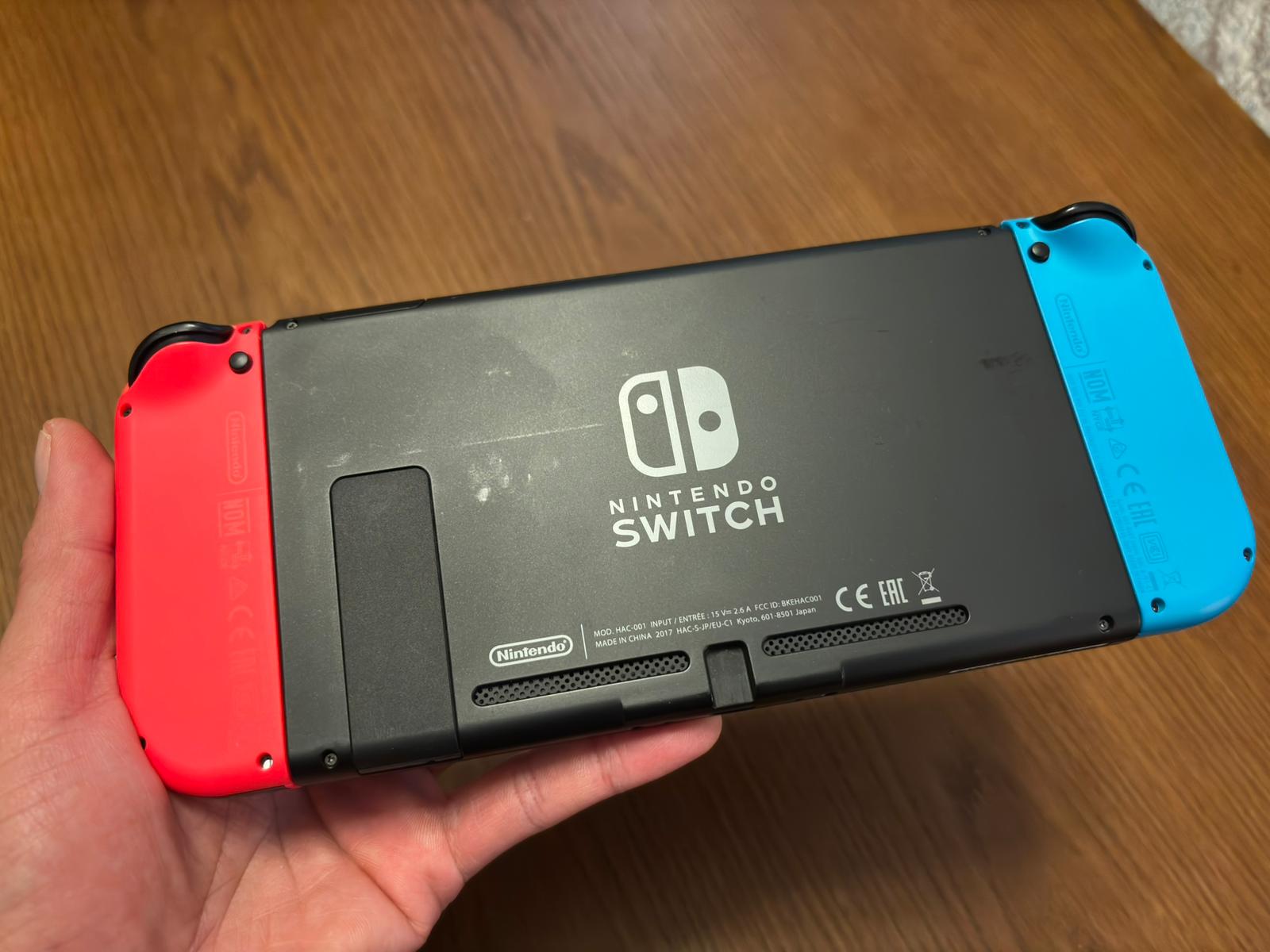 Nintendo Switch - Image 6