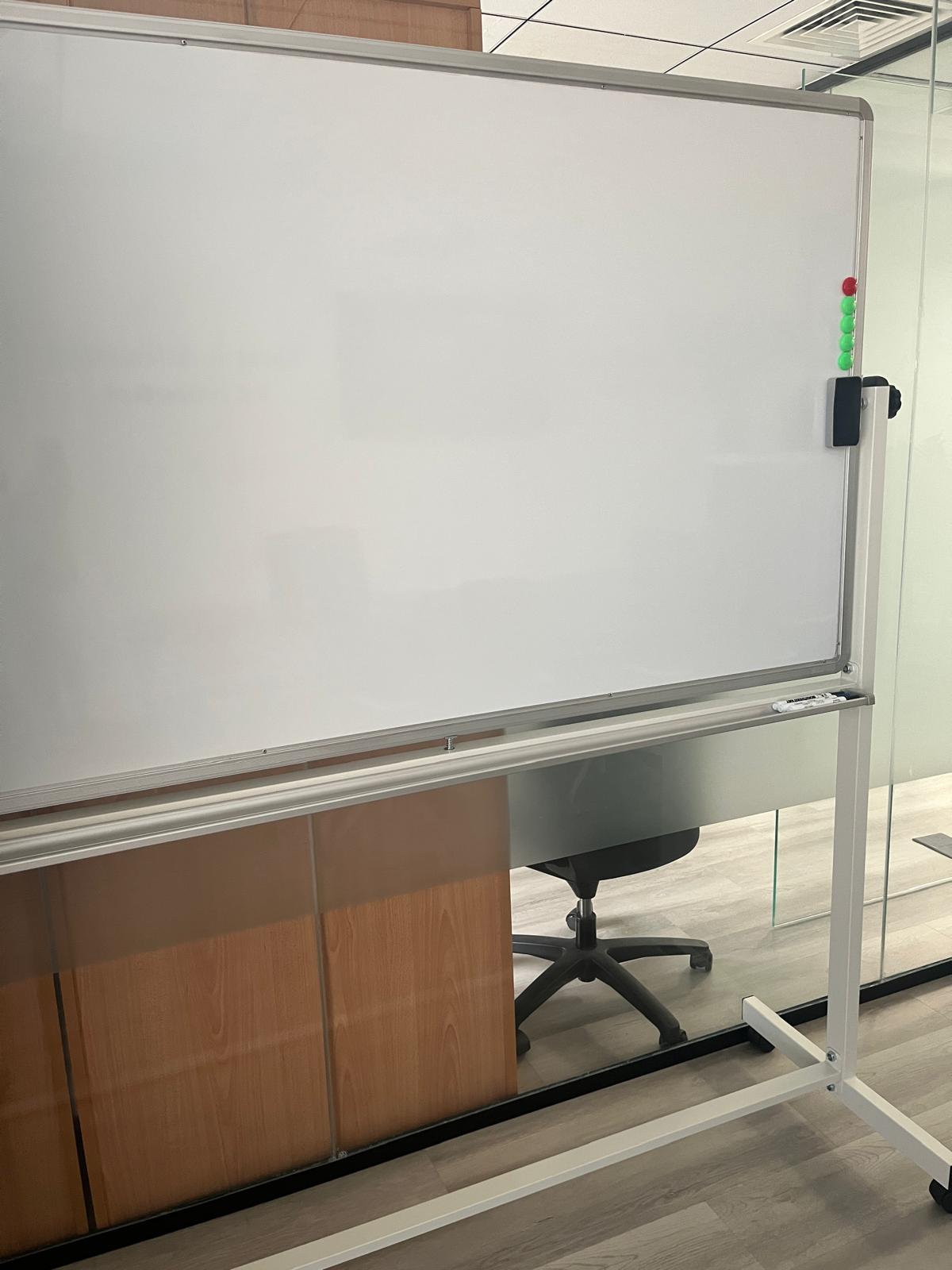 Roco Magnetic Whiteboard - Image 5