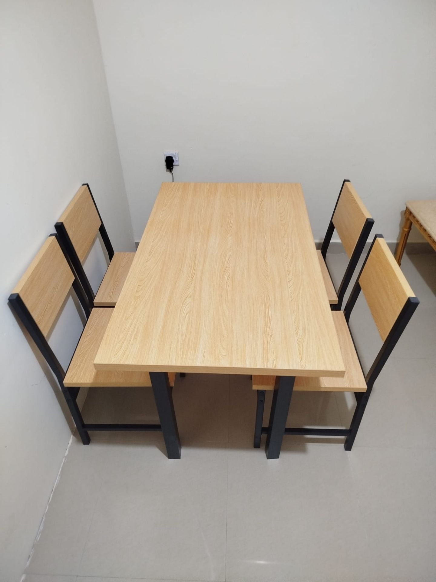 New dining table and chair - Image 1