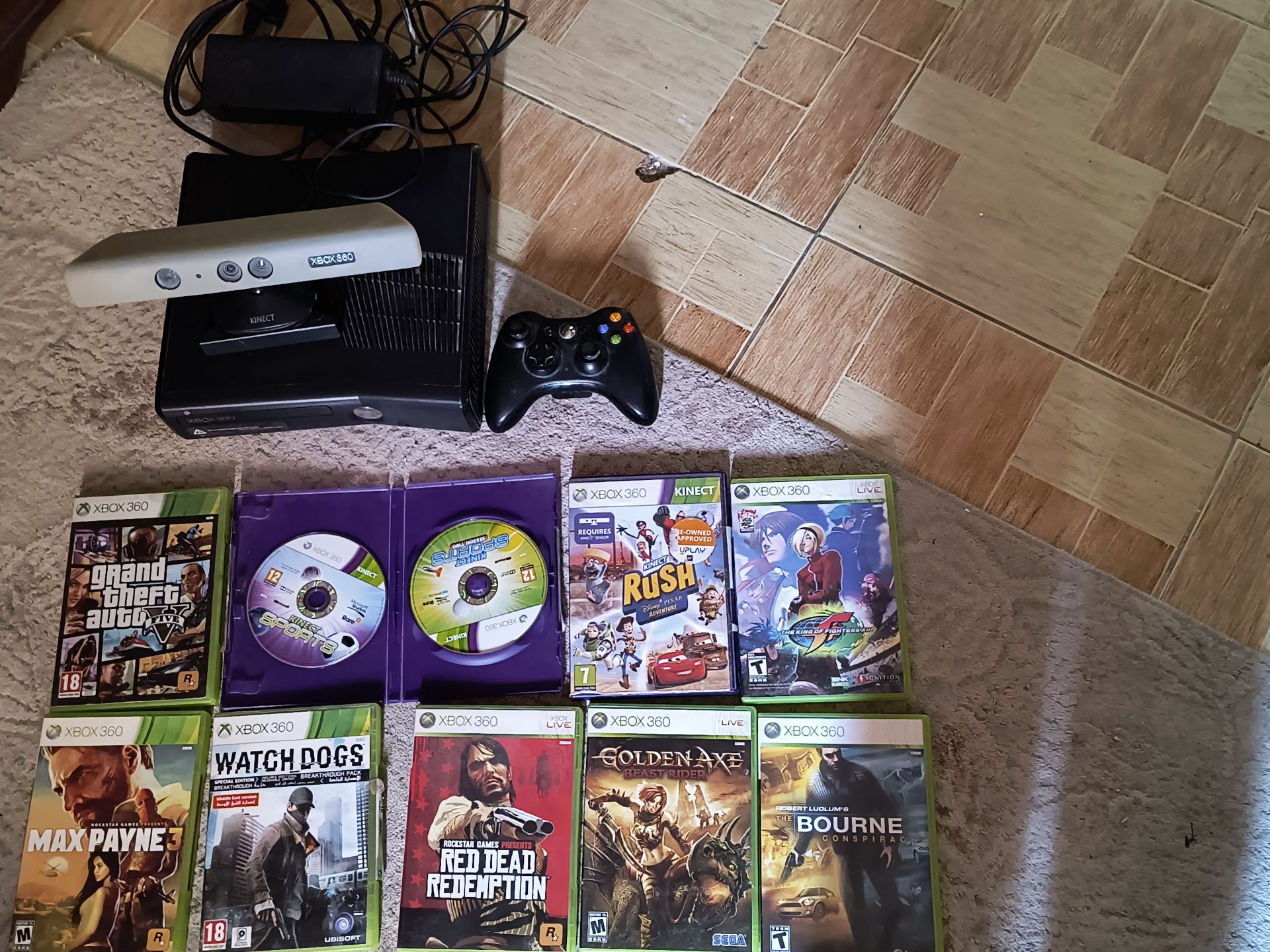Xbox 360 with accessories & 10 games - Image 2