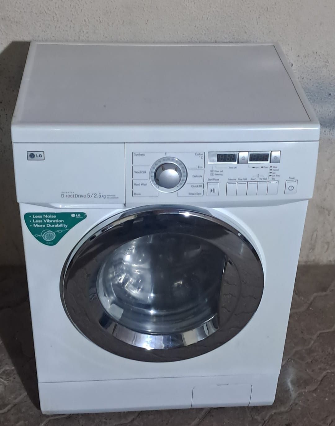  WASHING MACHINE FOR SALE LG 5.KG  - Image 4