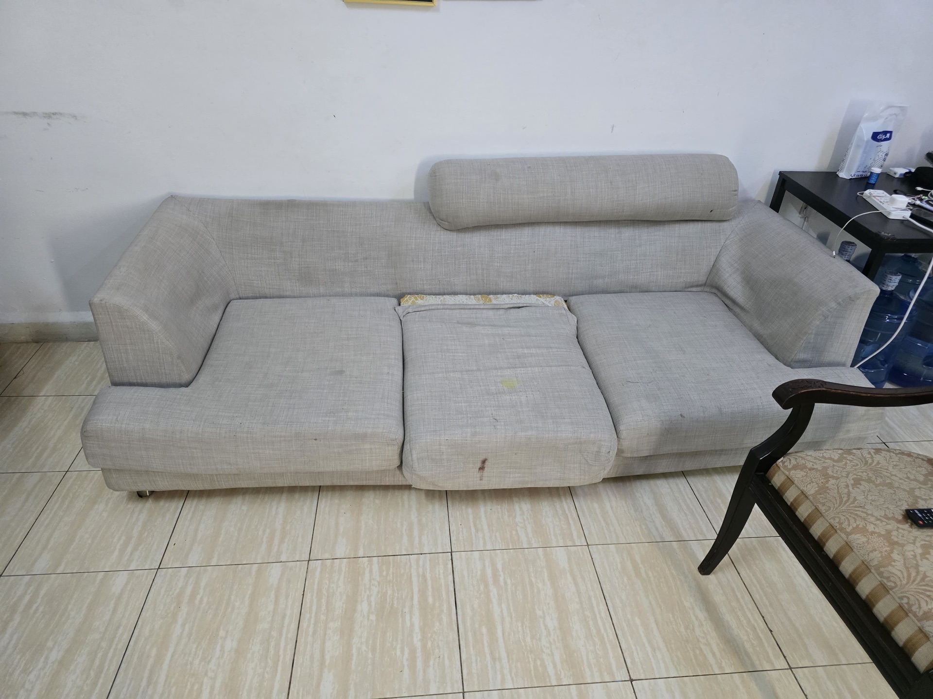 Sofa for FREE - Image 2