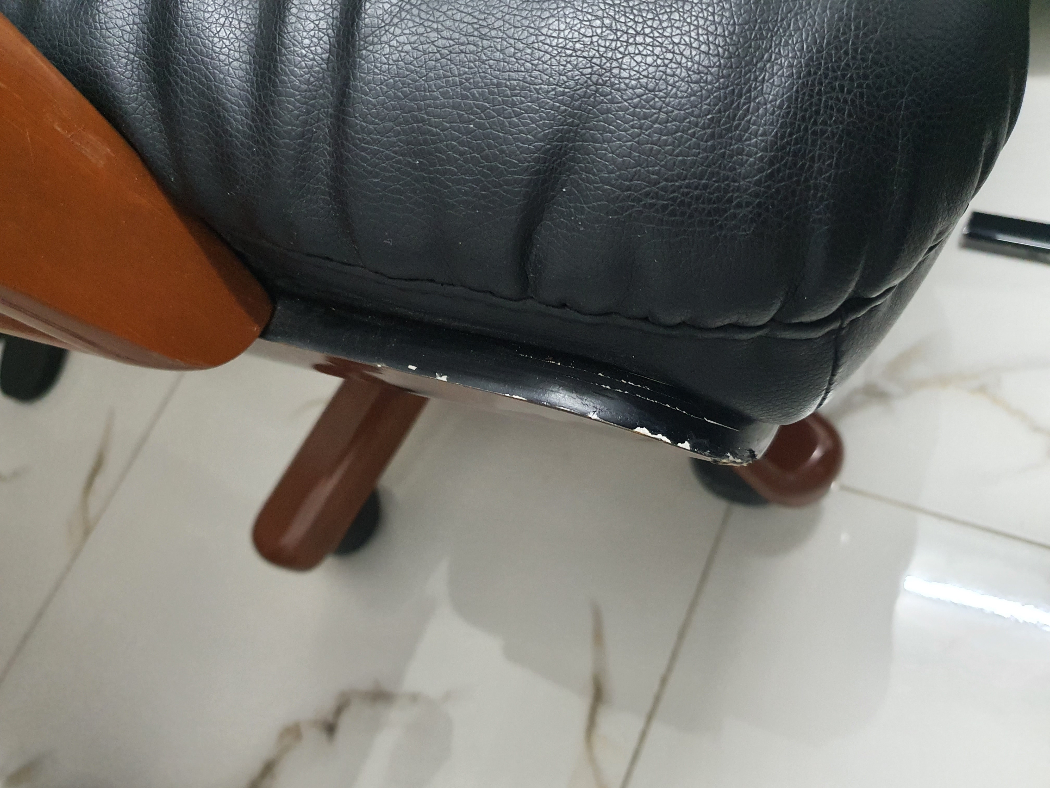 Manager's Office Chair  - Image 5
