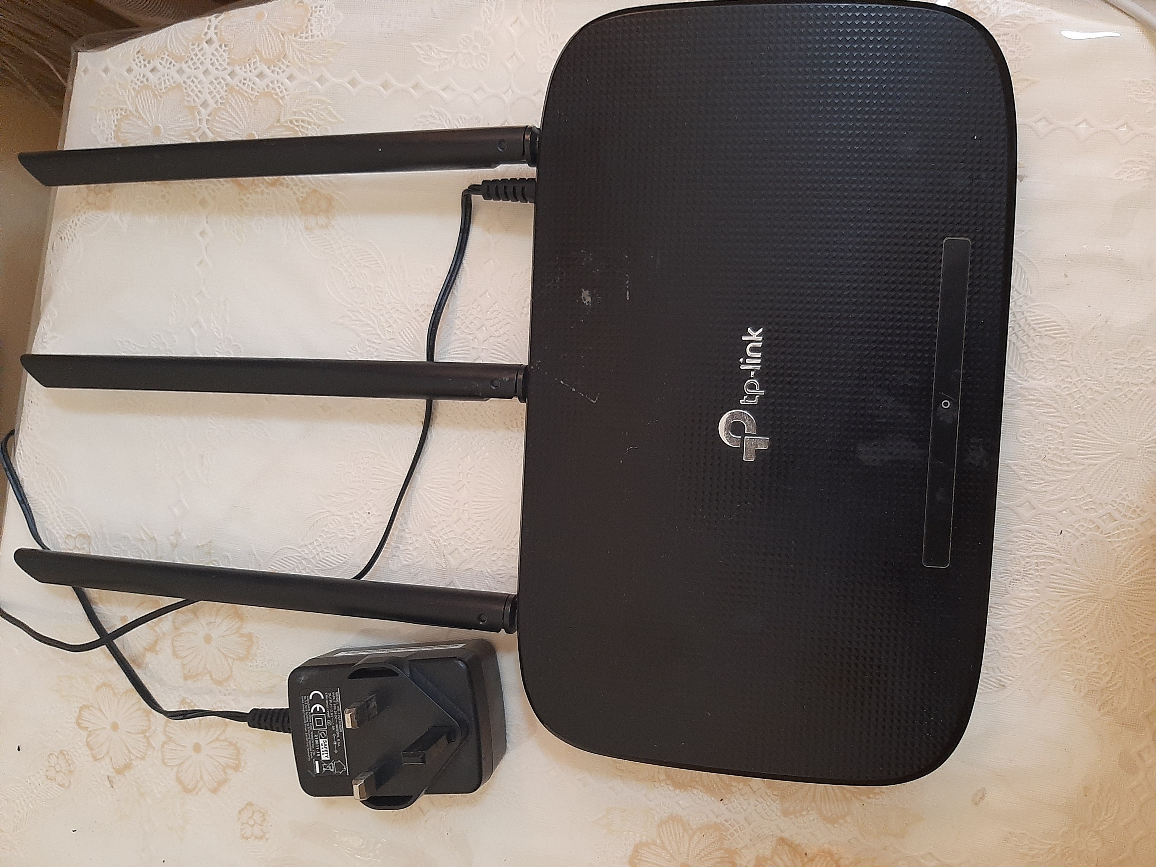 TP LINK Wireless Router- In good condition - Image 2