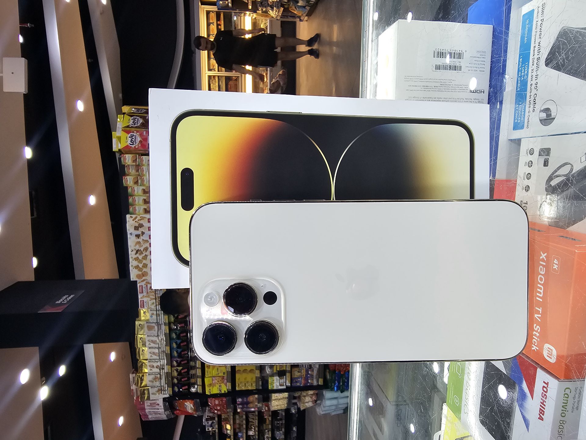 Good condition mobile  - Image 2