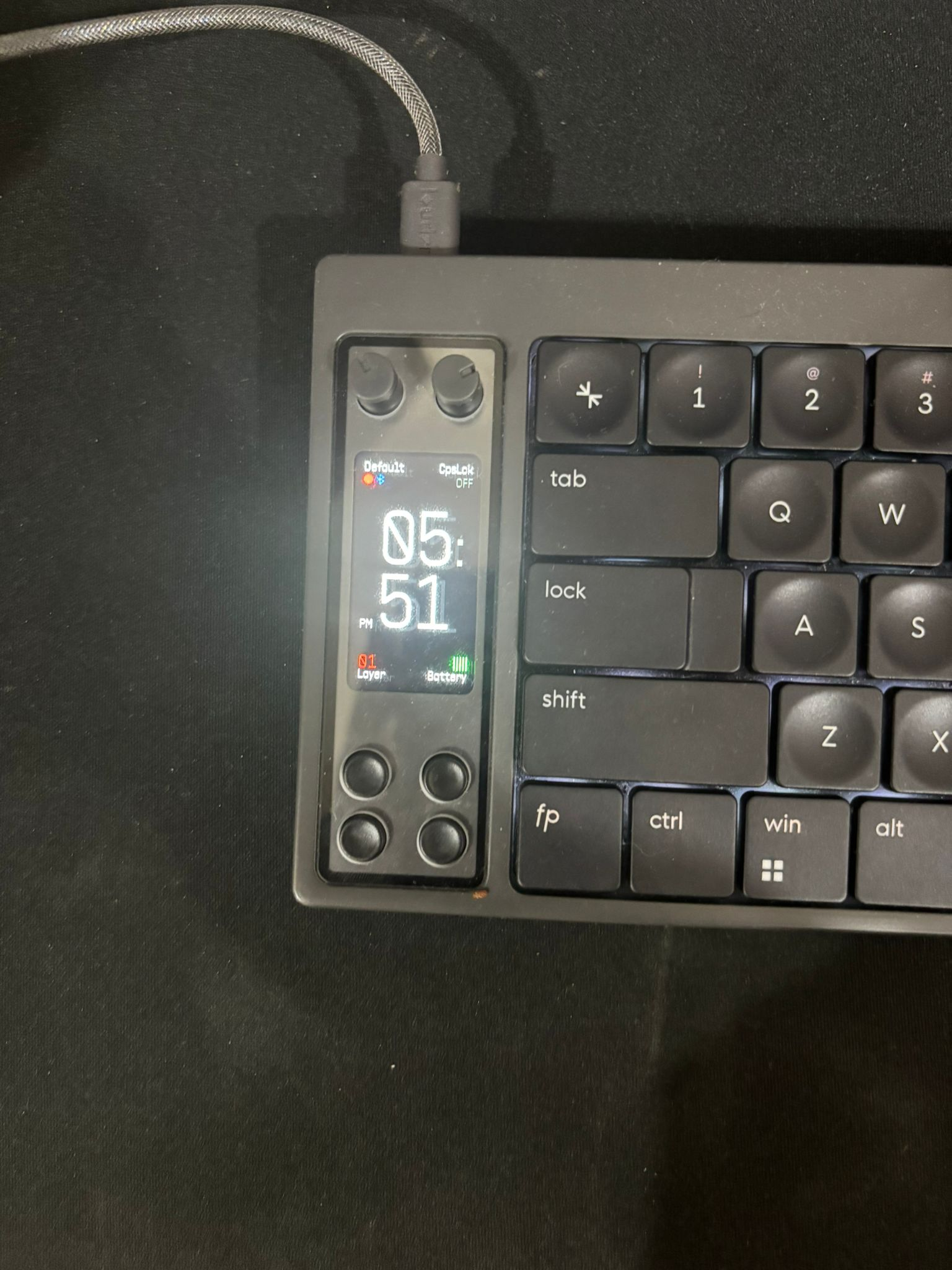 Work Louder Nomad E mechanical keyboard with display (barely used) - Image 4