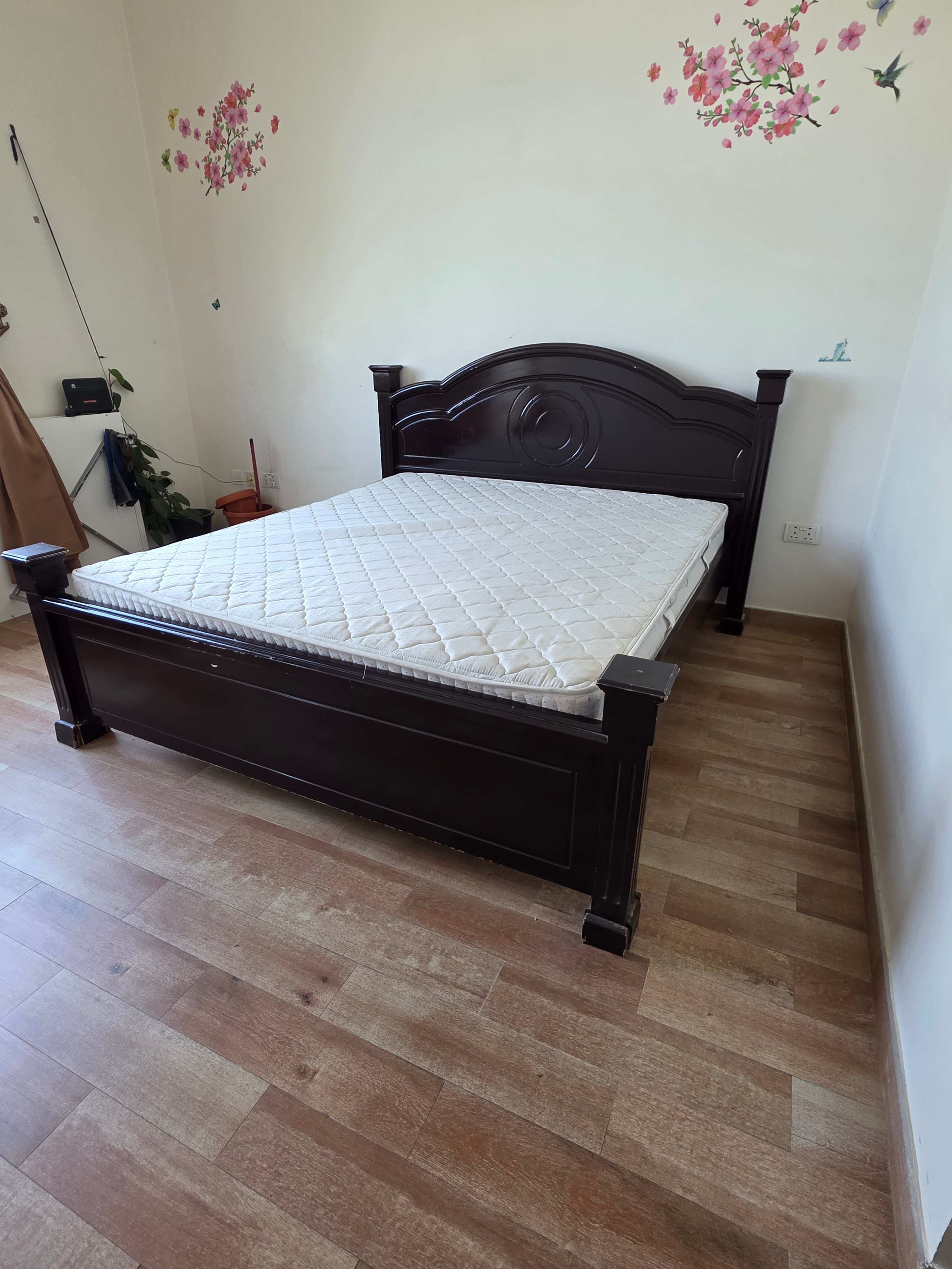 King size bed with mattress - Image 1