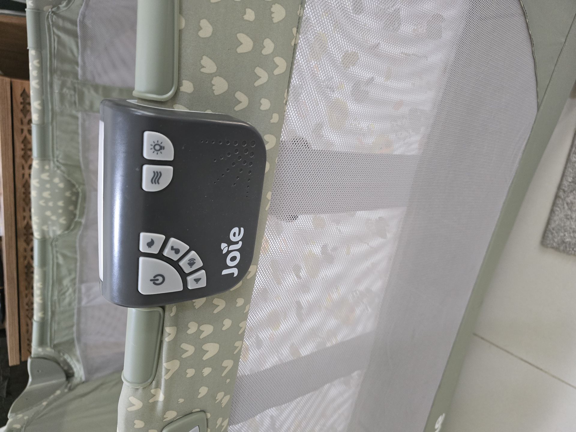 Joie travel cot + Changing unit + bouncer - Image 5