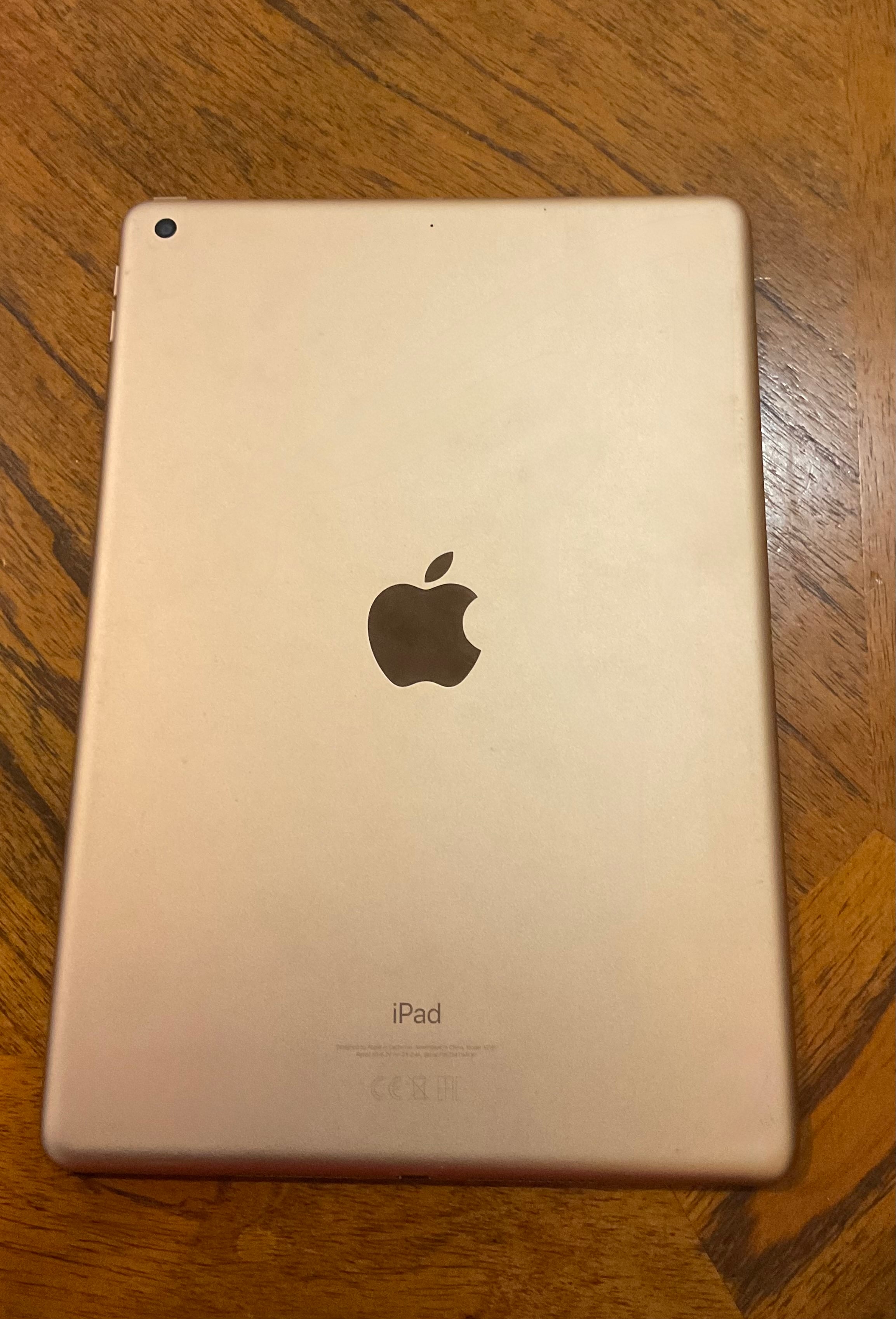 iPad 7th gen + 1st gen apple pencil + Cover + charger  - Image 2