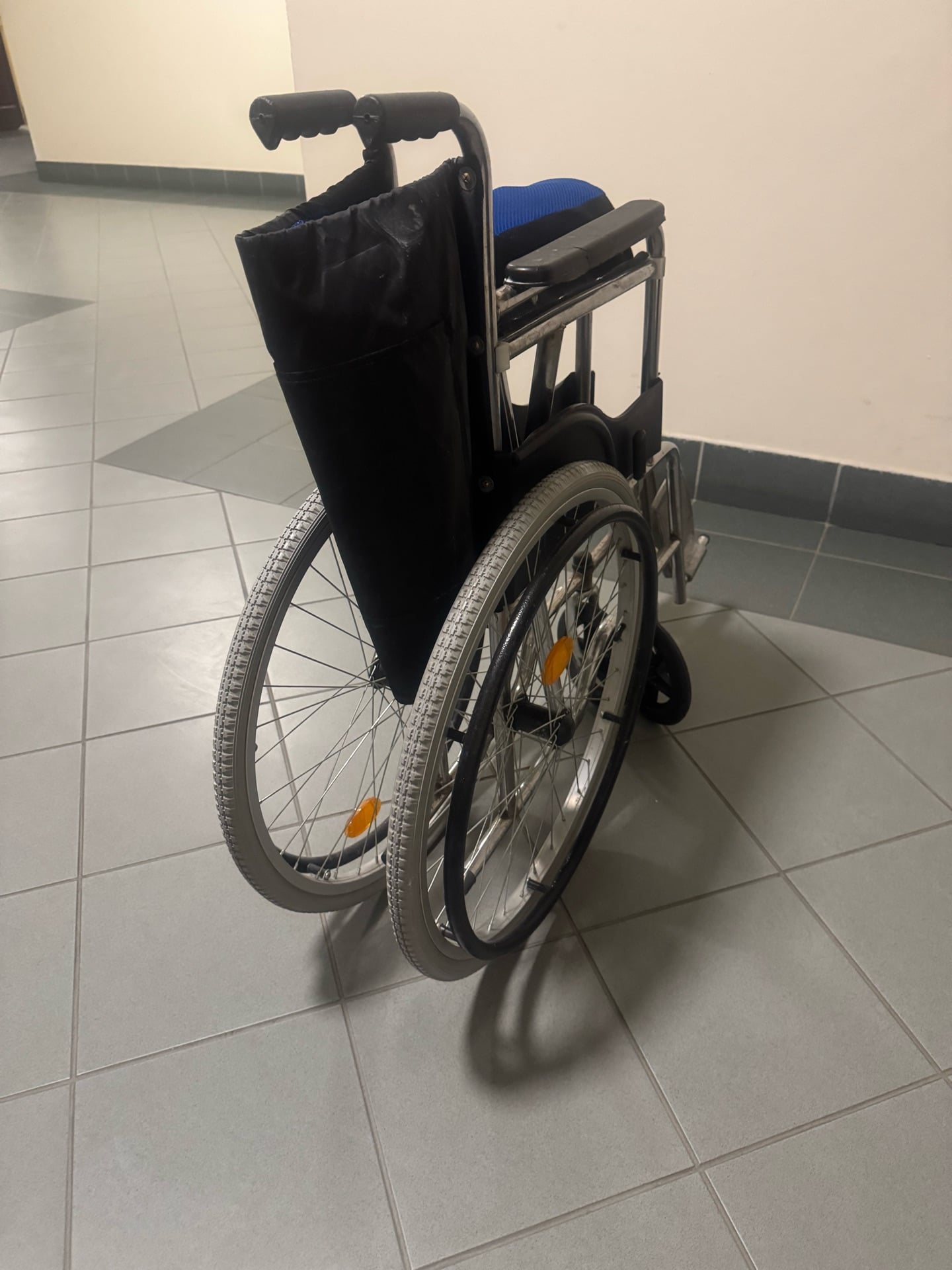 Wheelchair  - Image 4