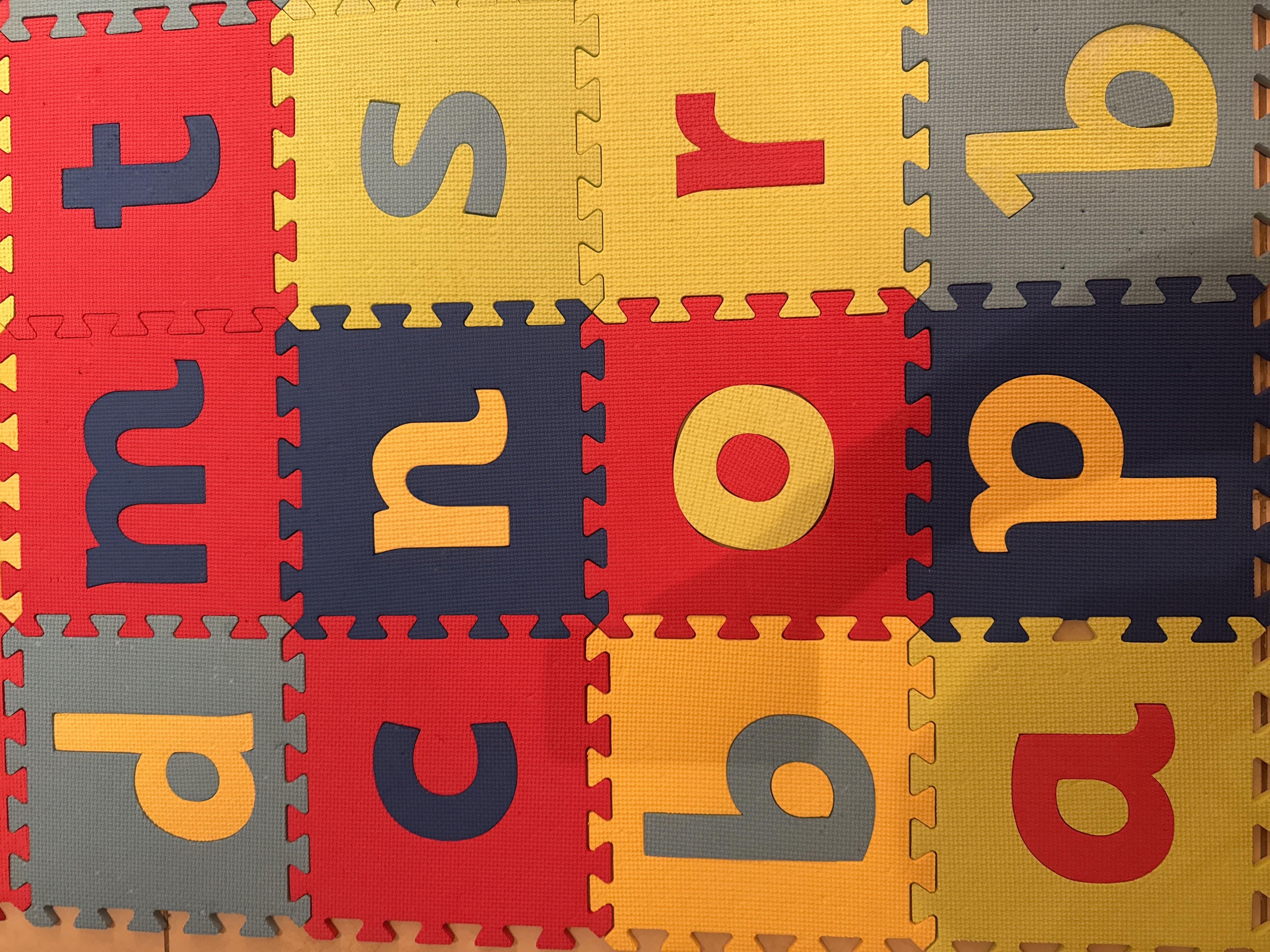 Rubber jigsaw floor mat - Image 3