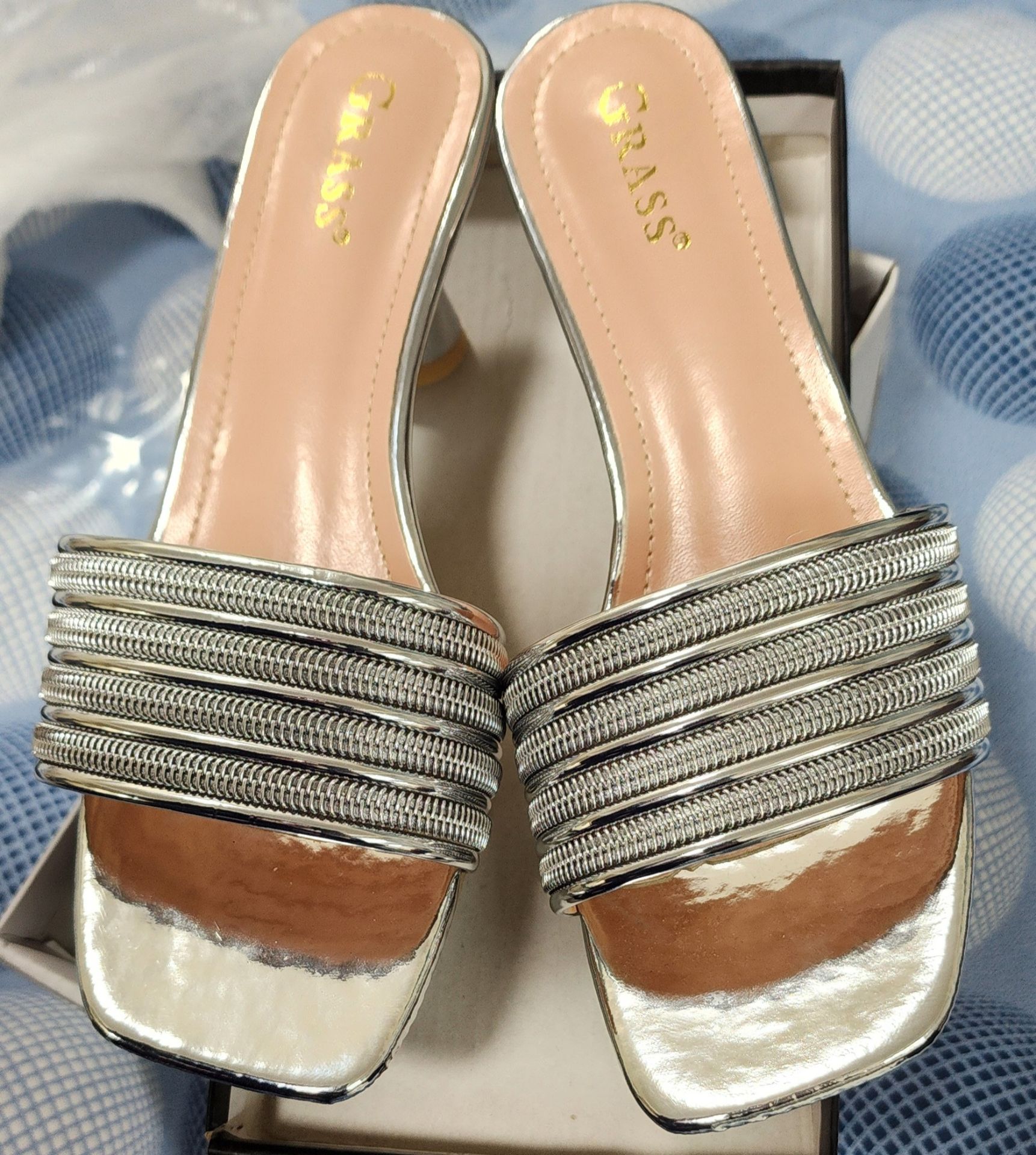 Heels - Image 10