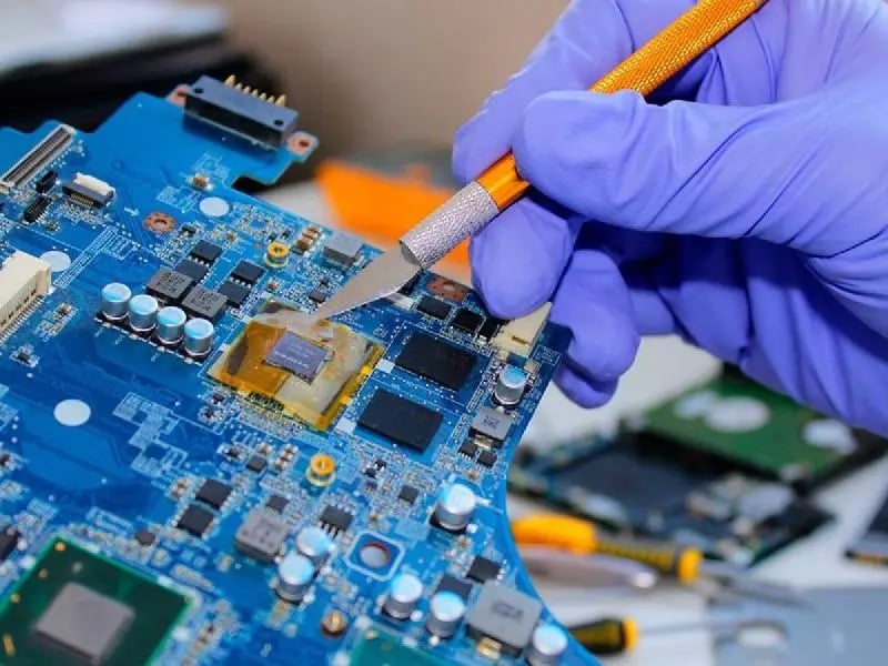 LAPTOP MOTHERBOARD CHIPLEVEL REPAIRING (FREE CHECKING) - Image 1
