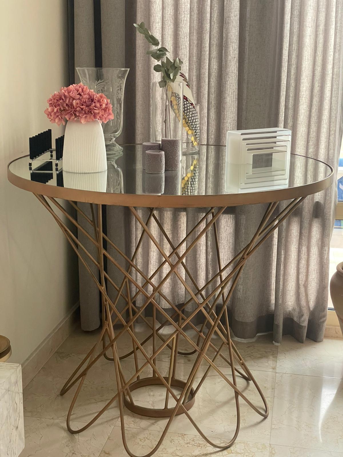 Round Table with Mirror - Image 4