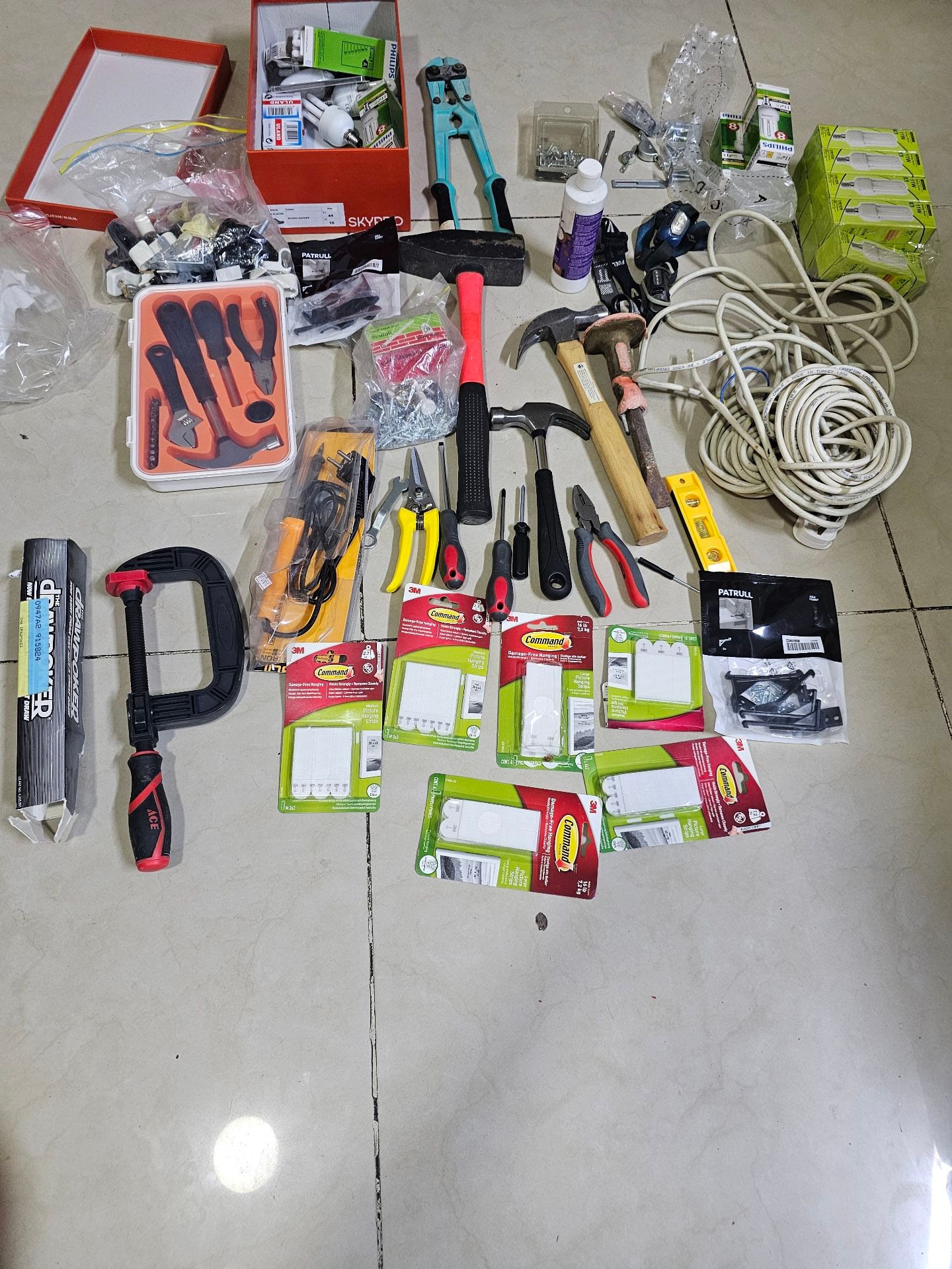 Tools and sender  - Image 9