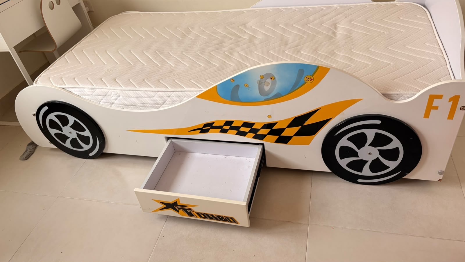 Bed Sets & Mattresses - Image 3