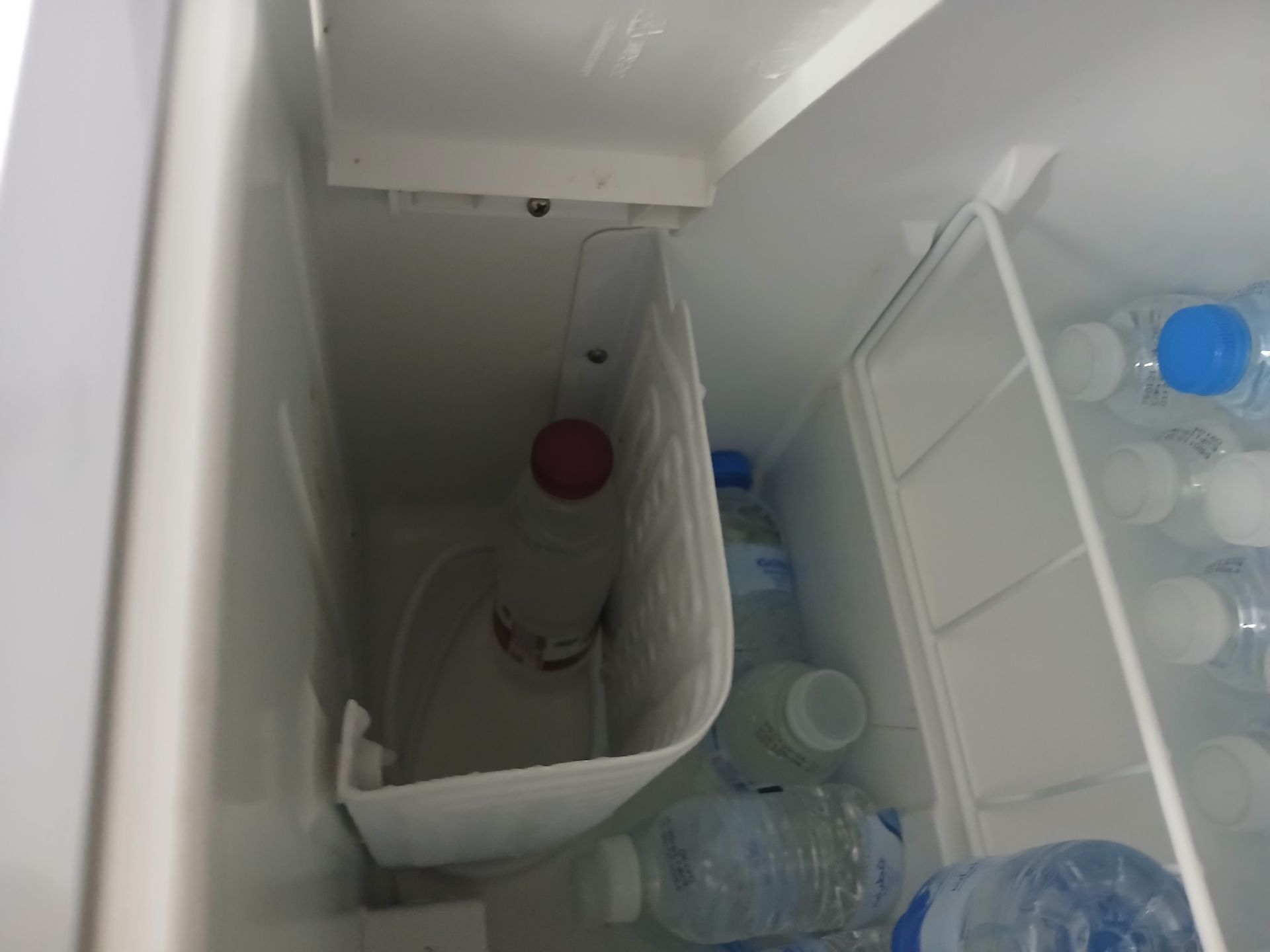 His Hisense mini refrigerator for sale good condition  120 Qr. - Image 6