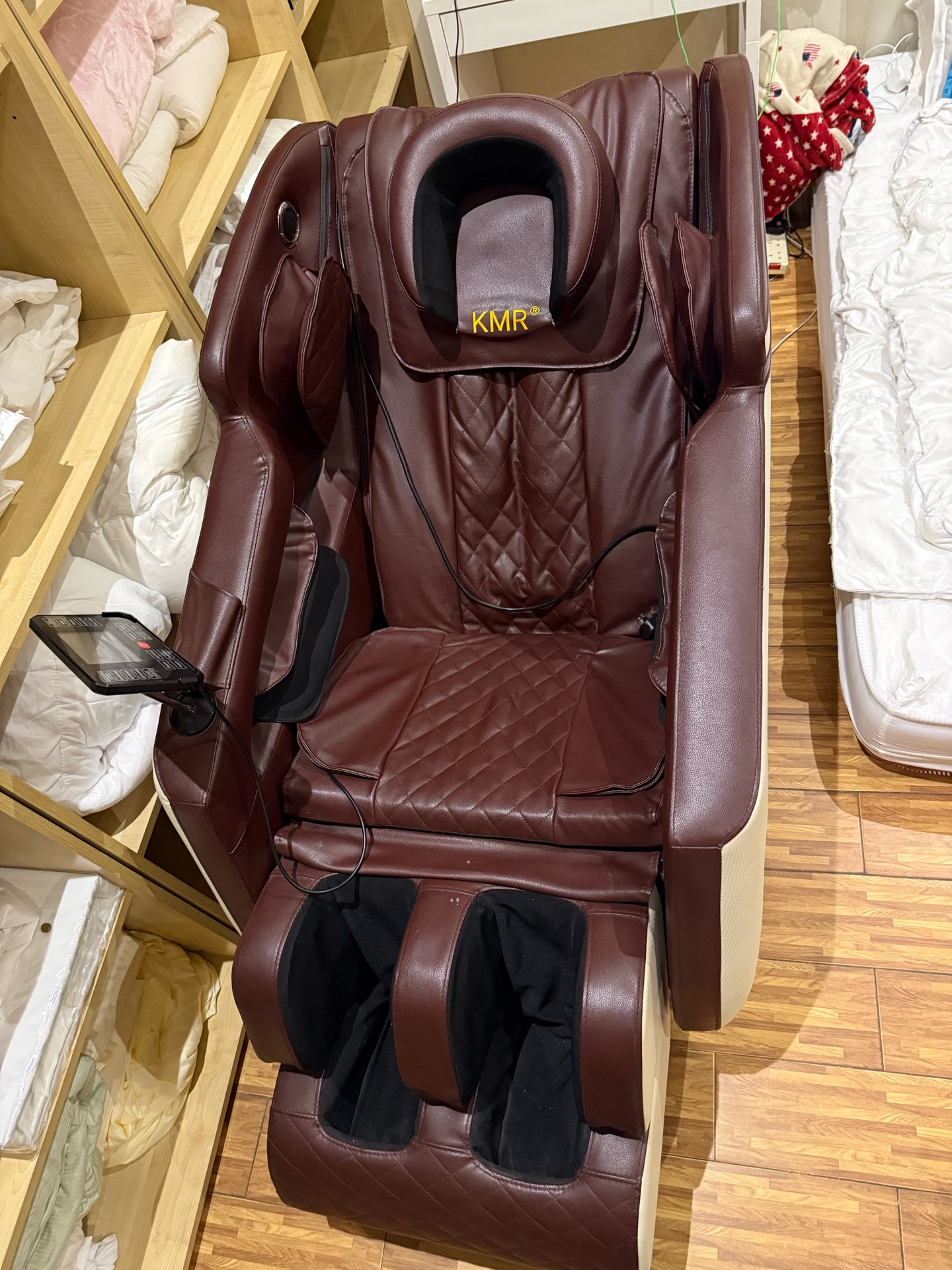 New treadmill and massage chair - Image 3