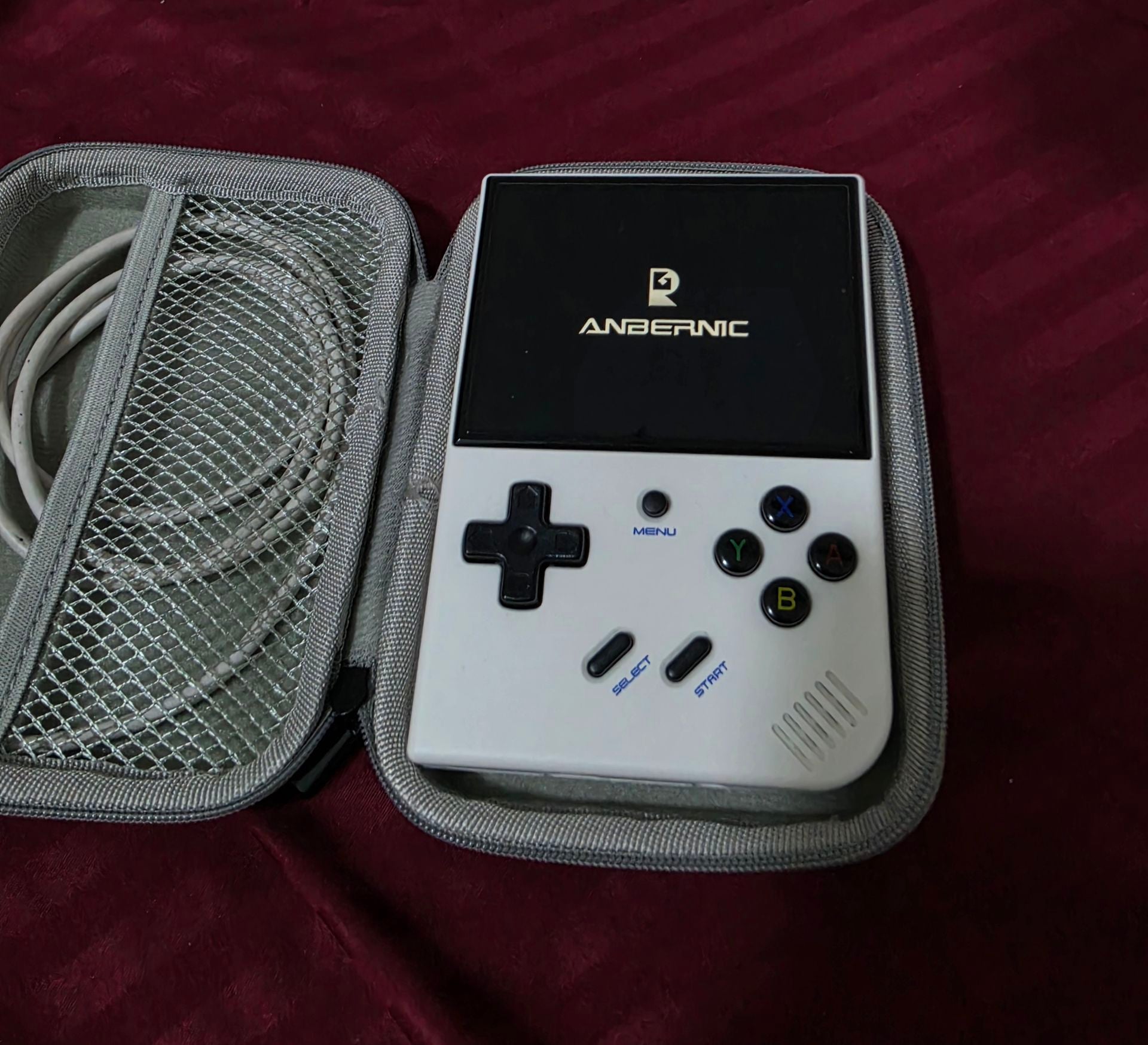 Anbernic 35xx plus game handheld  - Image 6
