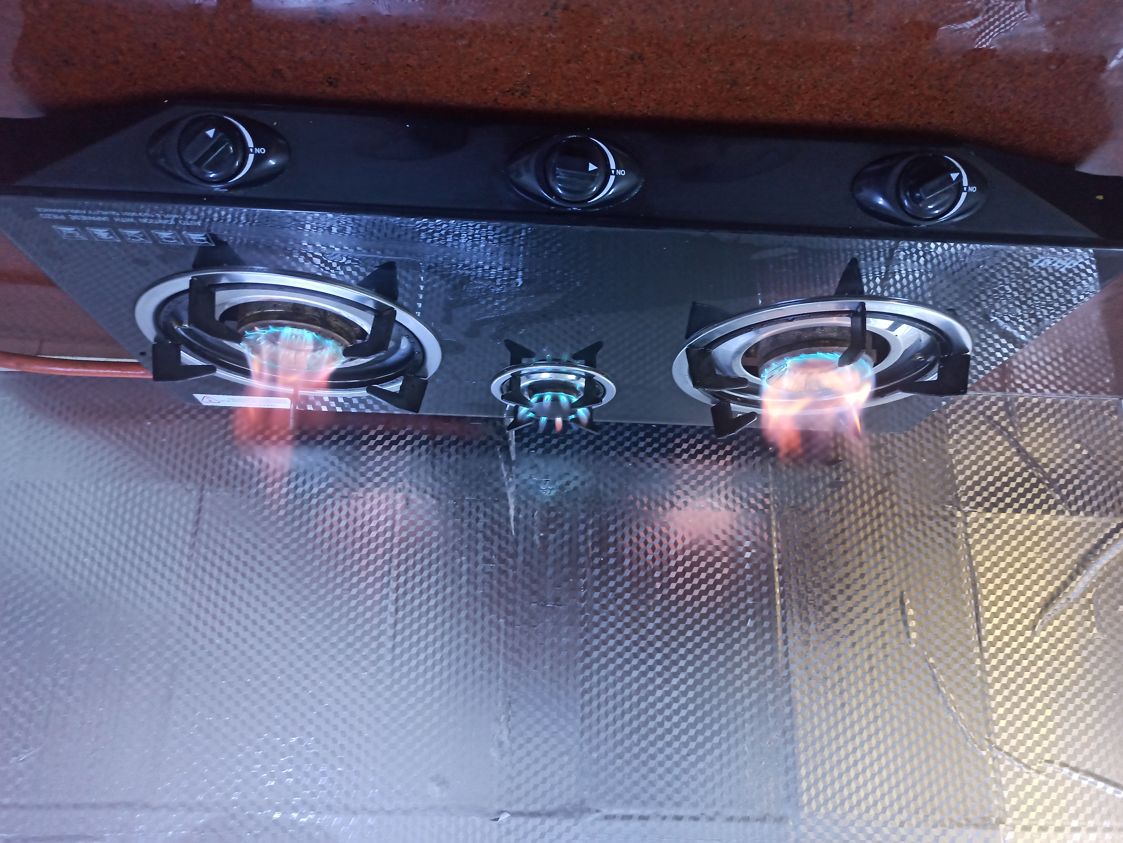iKon LPG CookTop 3-N5-M75 Auto ignition  - Image 3