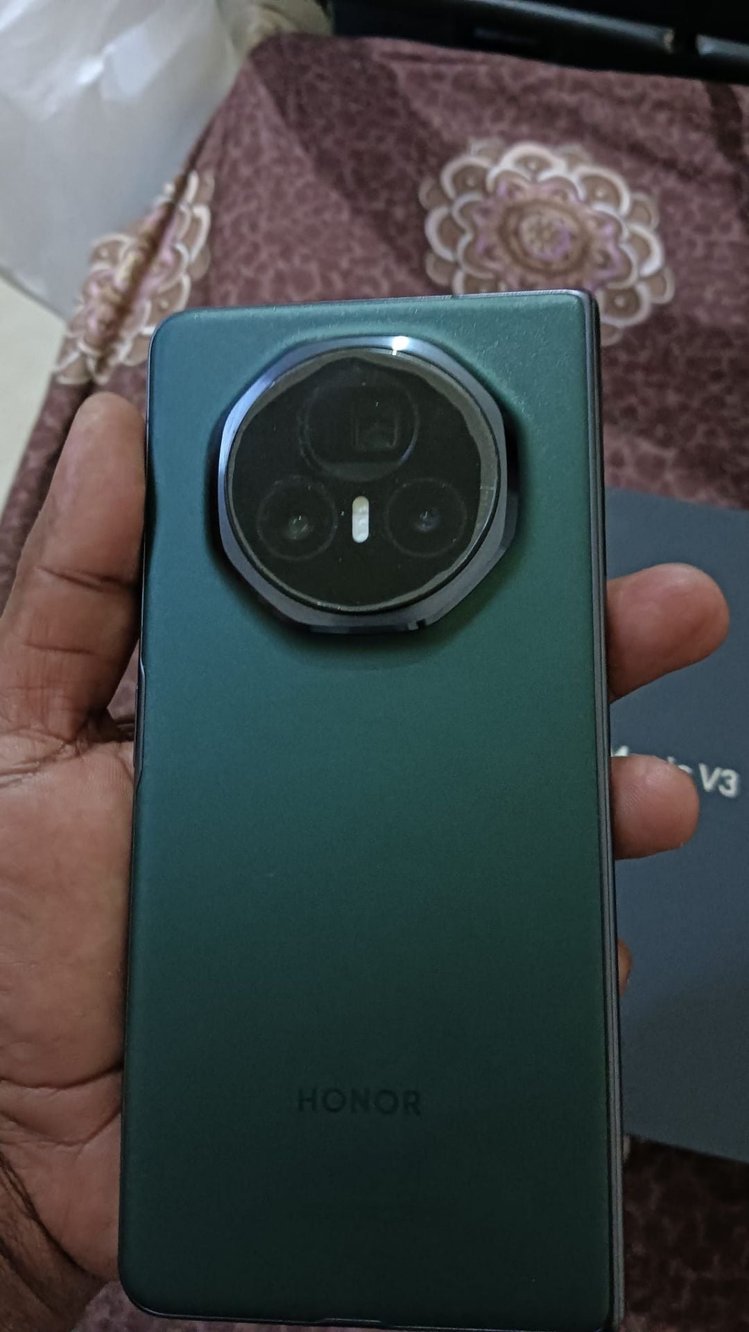 نفس حالة جديدة Honor Magic V3 16GB رام 512GB تخزين مع إكسسوارات - Image 9