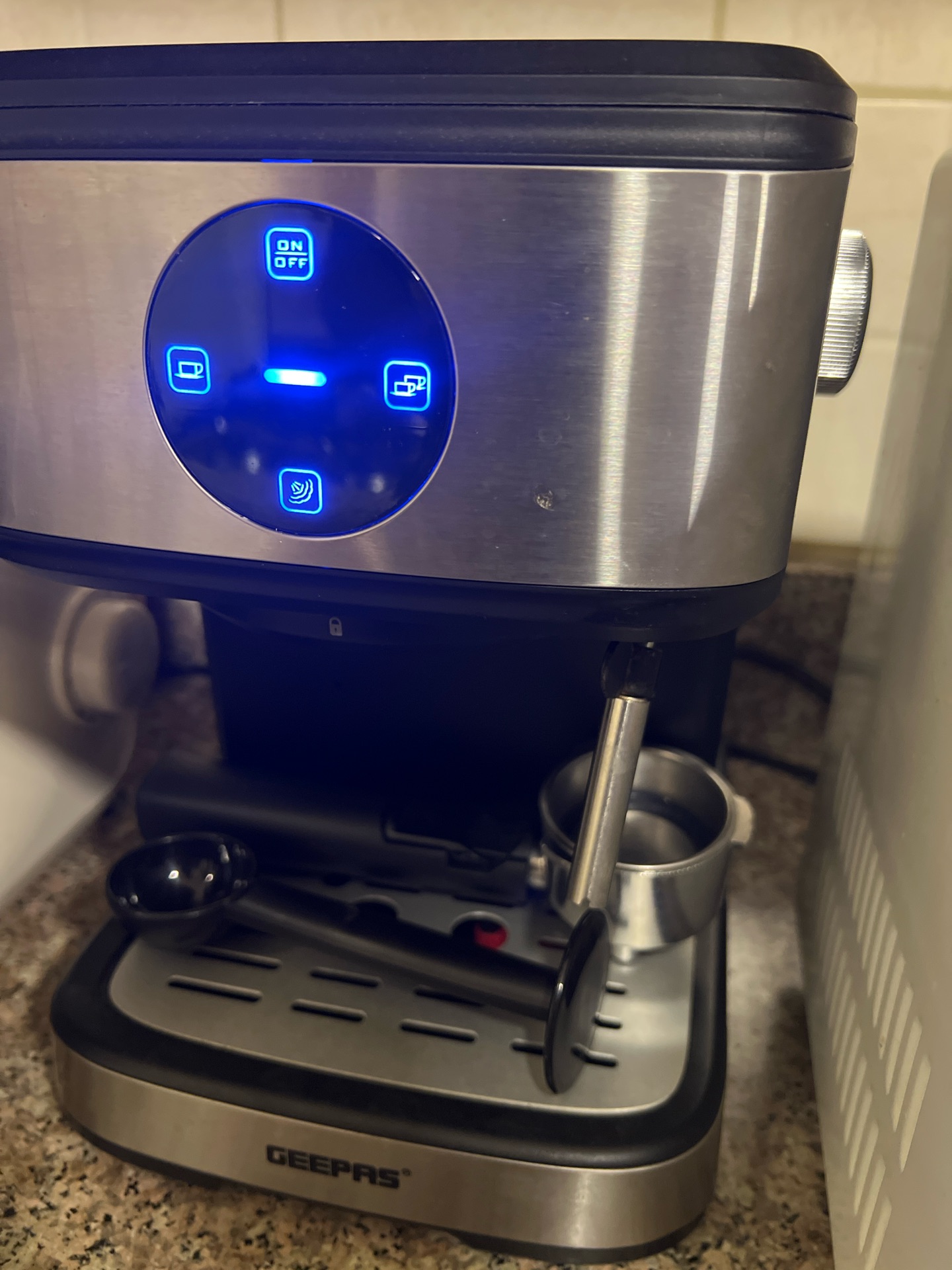 Coffee Machine Geepas - Image 3