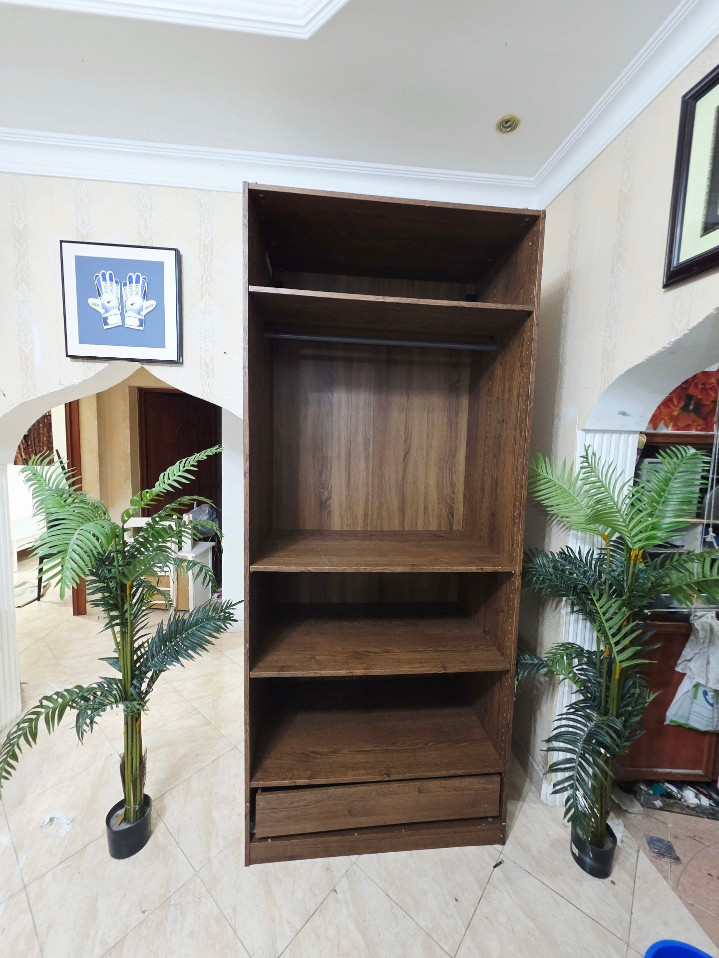 2 Door cabinet  - Image 3