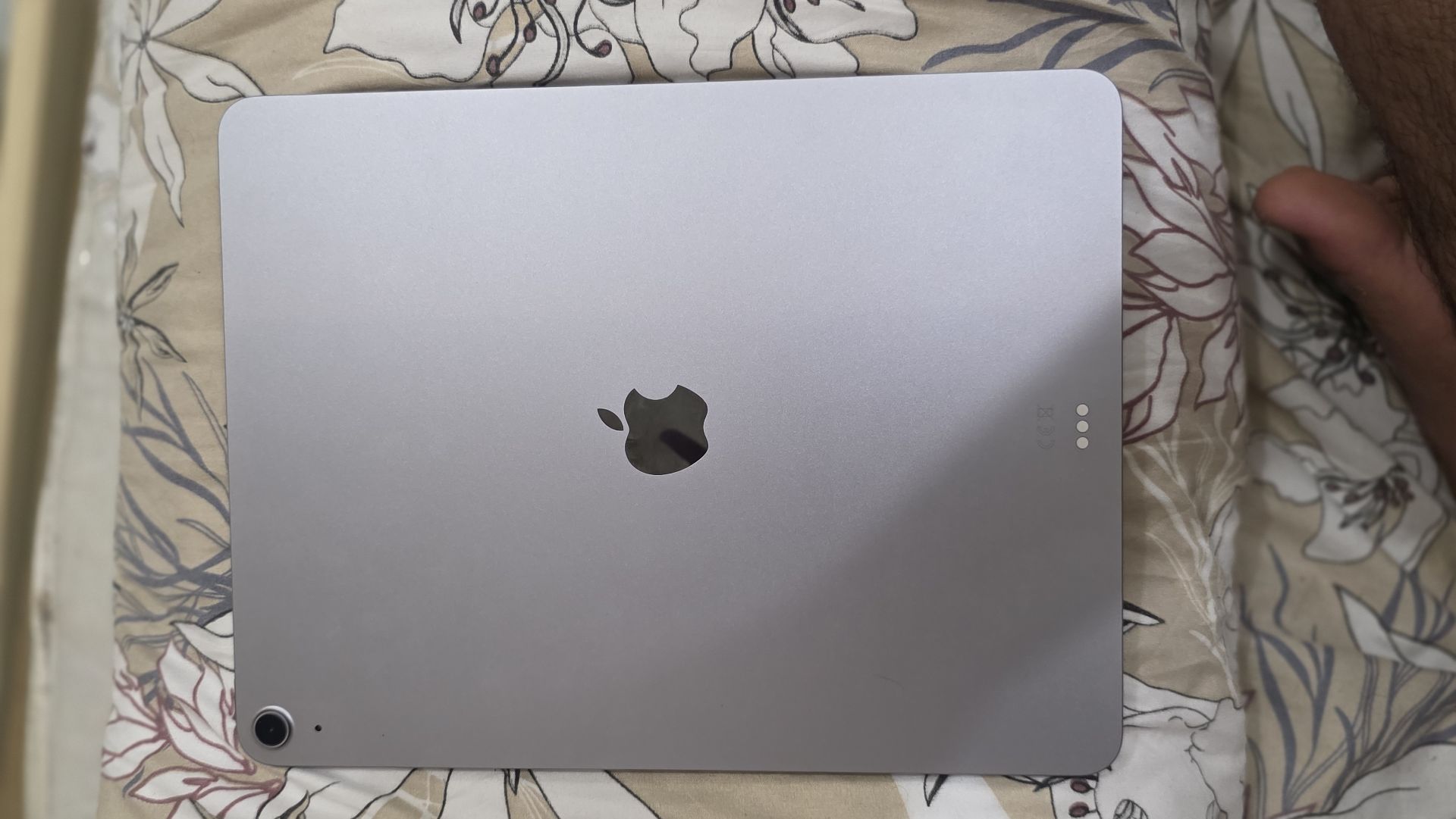 Ipad air m3 13 inch - Image 1