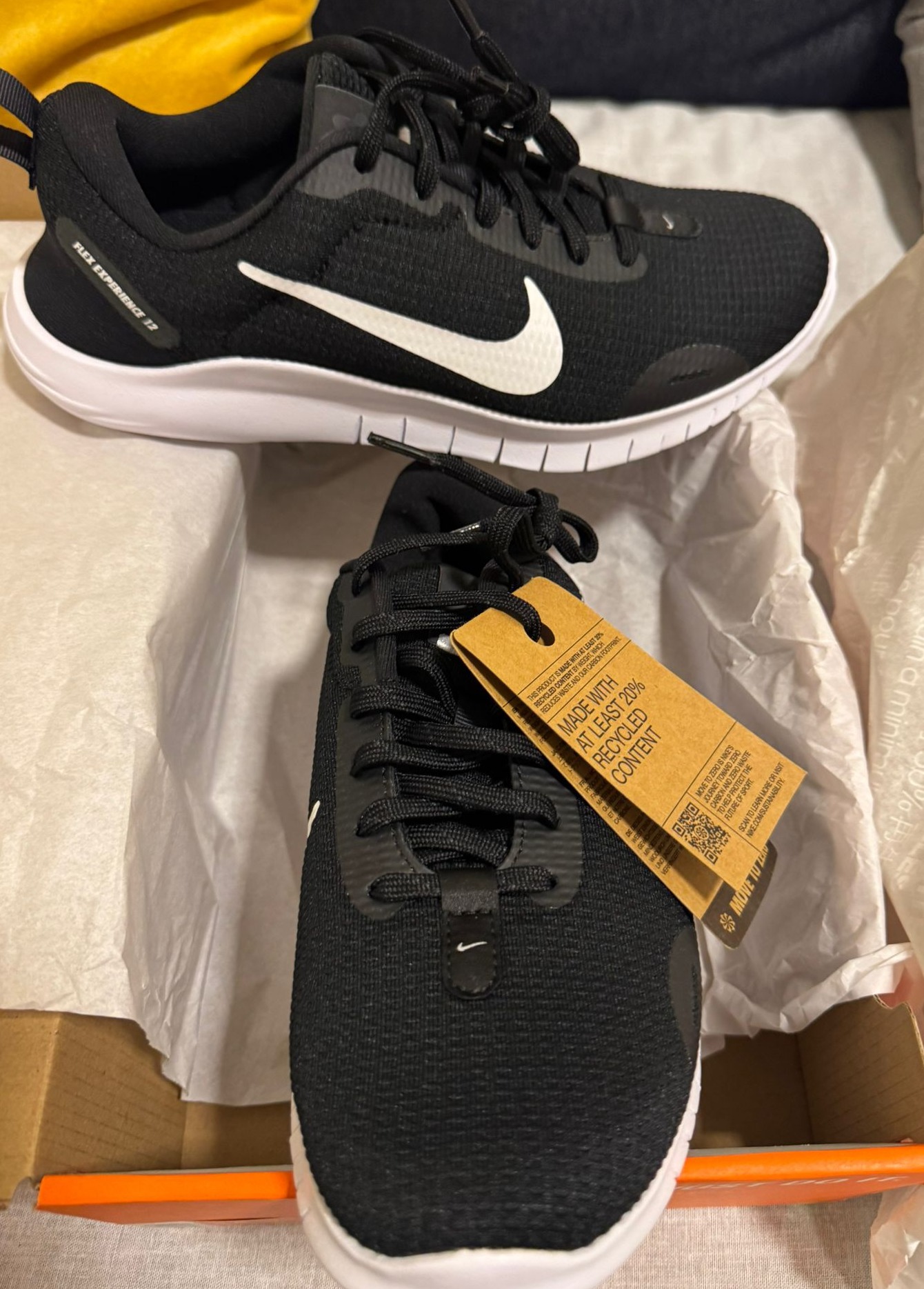 BRAND NEW - Nike Ladies Sports Sneaker - Image 4