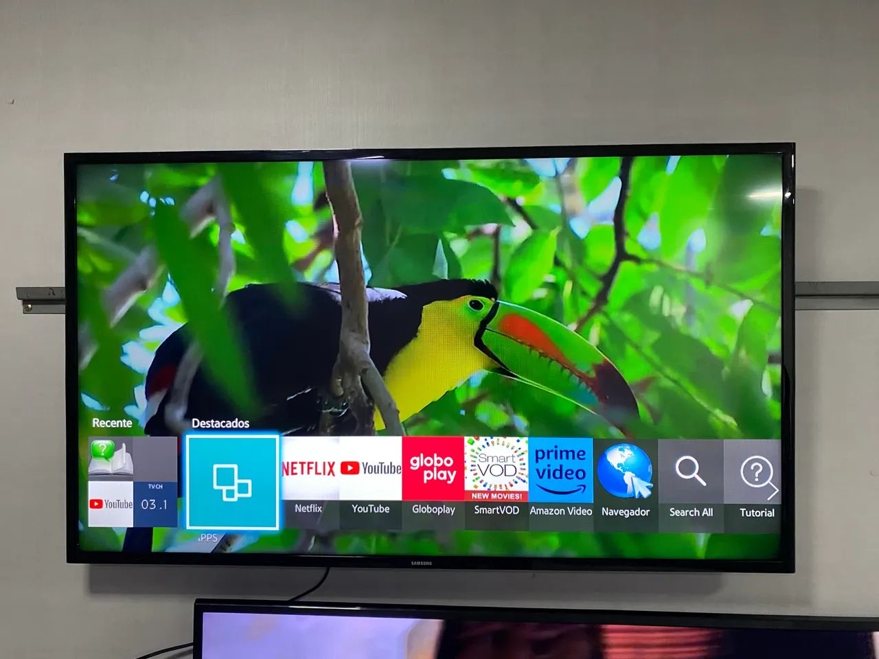 samsung 48 inch smart tv 600Qr - Image 3
