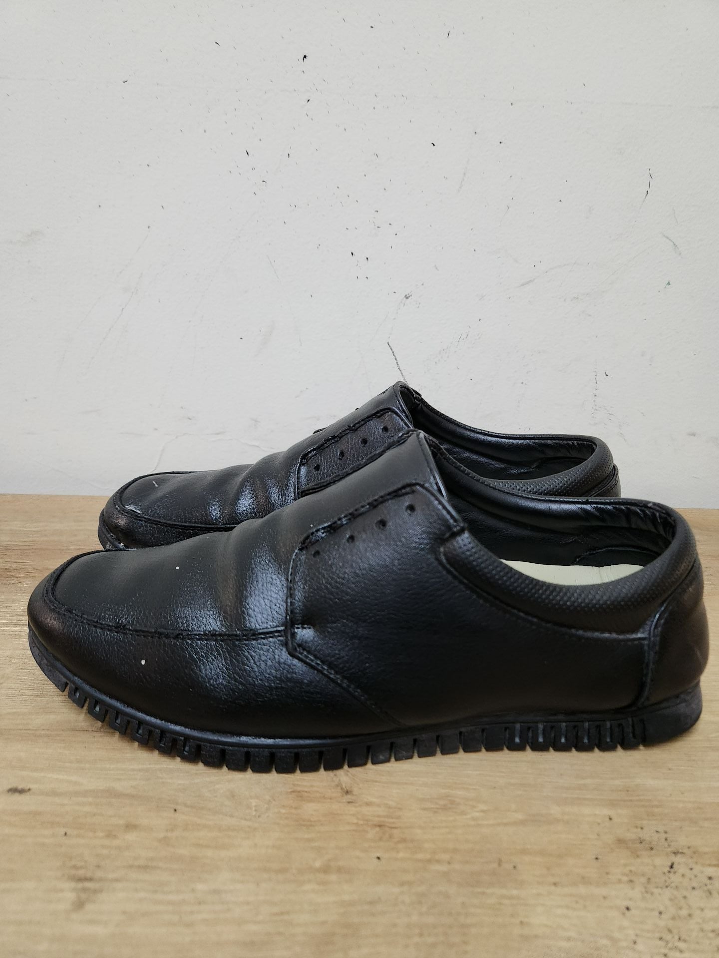 Office Shoe Black 44 - Image 2
