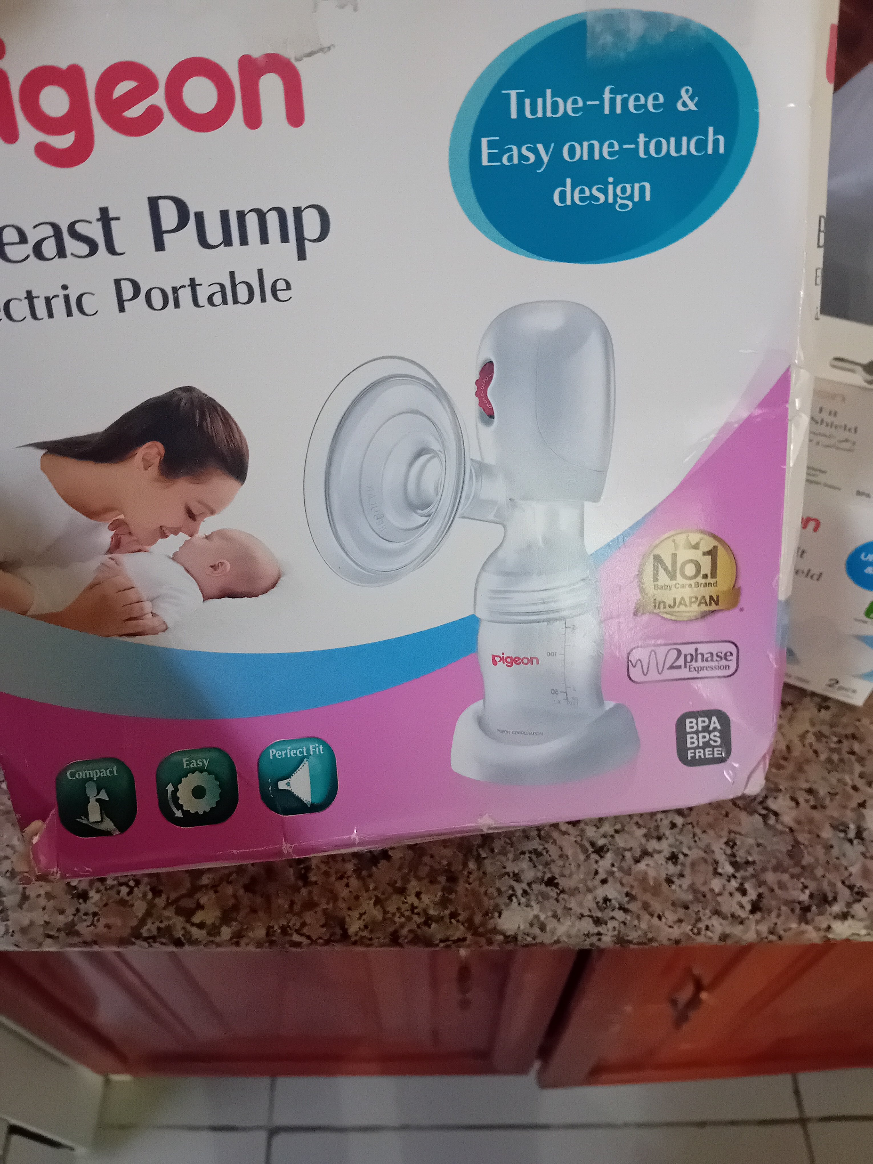 Pigeon electric breast pump - Image 1
