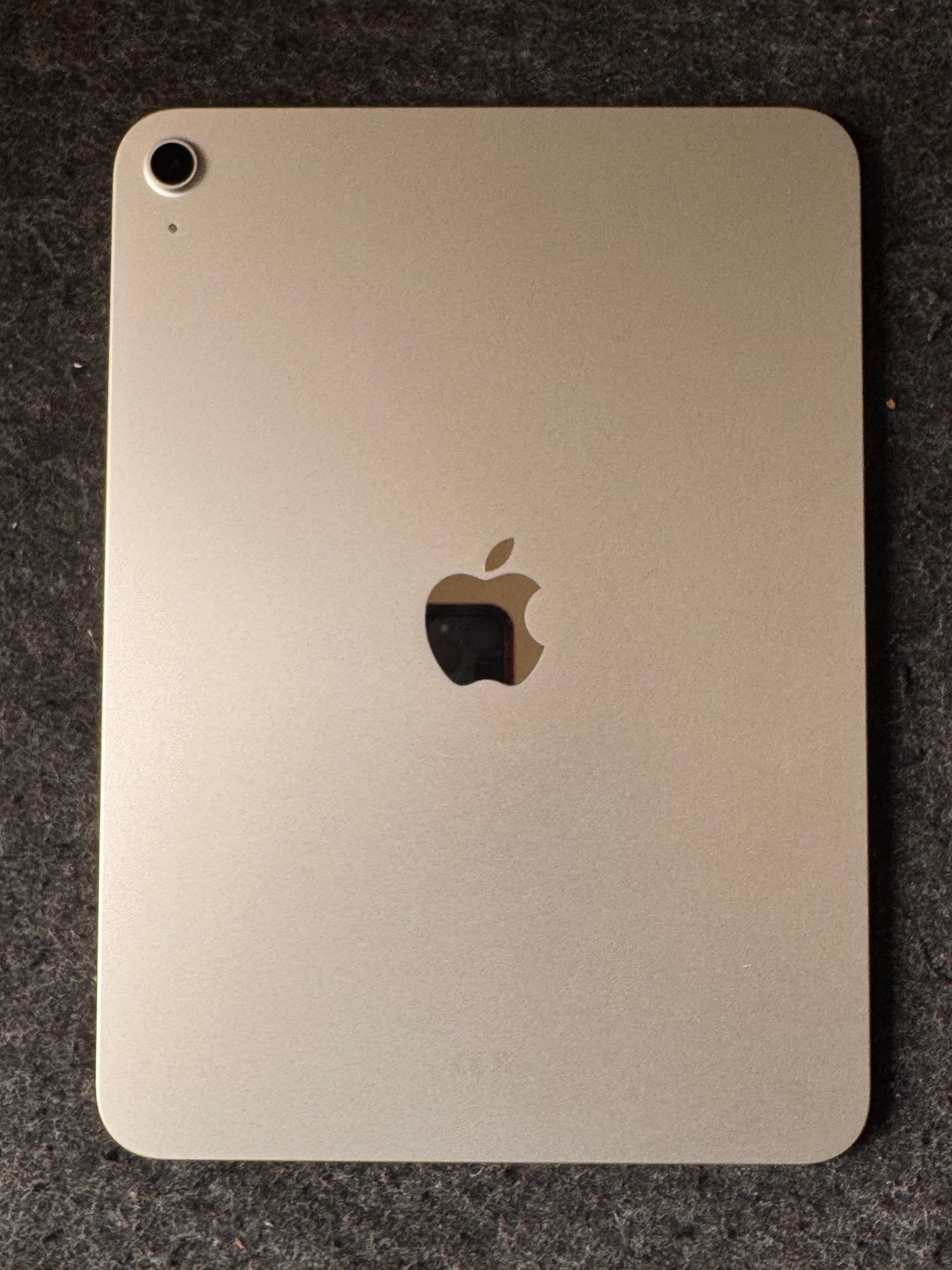 🚨 Urgent Sale: iPad (A16) 128GB Silver – Like New (Under Warranty) - Image 3